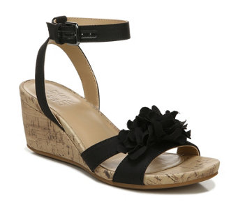 Naturalizer Buckle Ankle Straps - Areda-Flwr - A543969