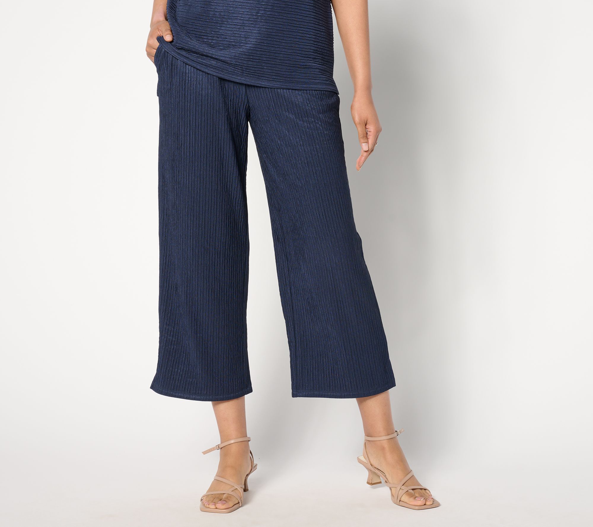 "As Is" Joan Rivers Regular Crinkle Knit Pull-On Crop Pants