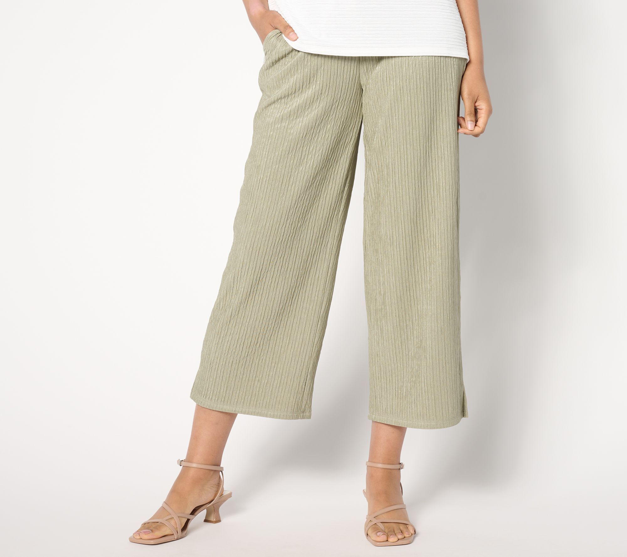 "As Is" Joan Rivers Regular Crinkle Knit Pull-On Crop Pants