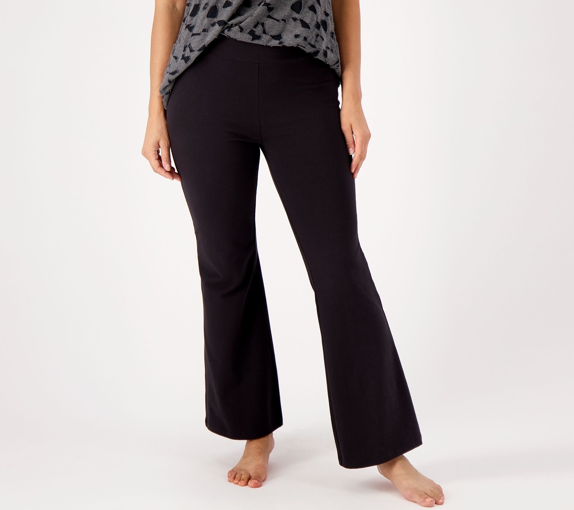 LOGO by Lori Goldstein Petite Knit Traveler Pants