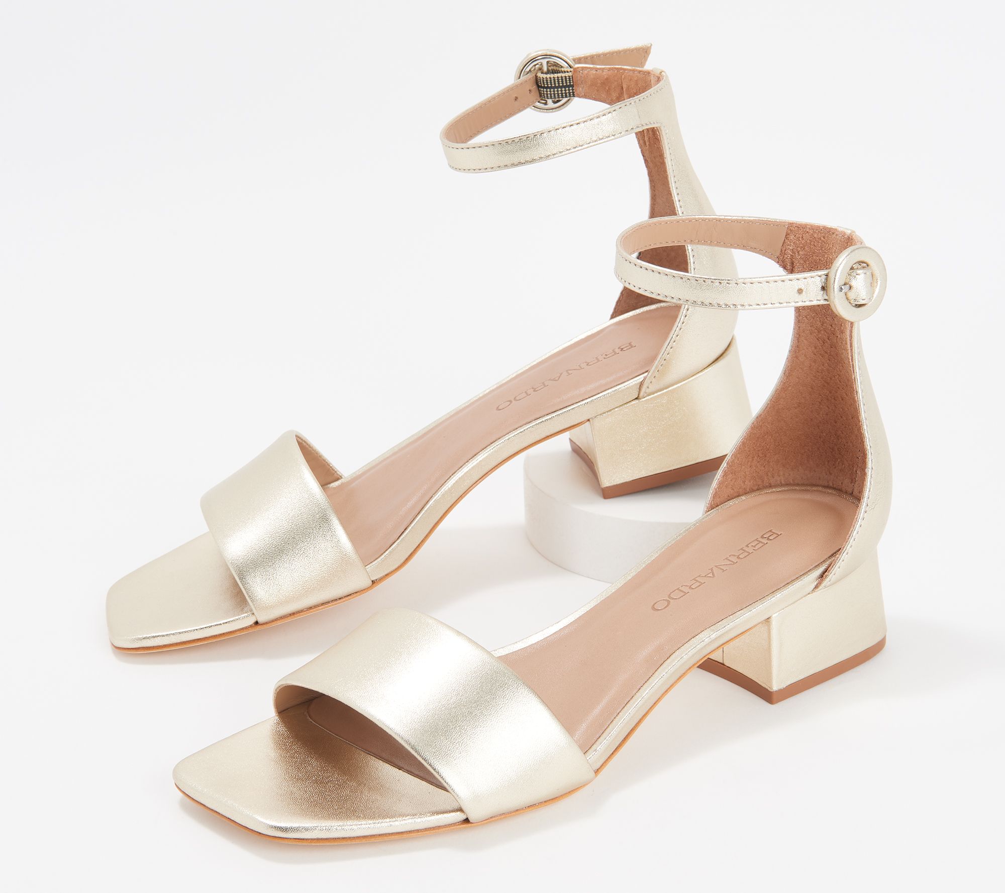 Bernardo best sale nadia sandal