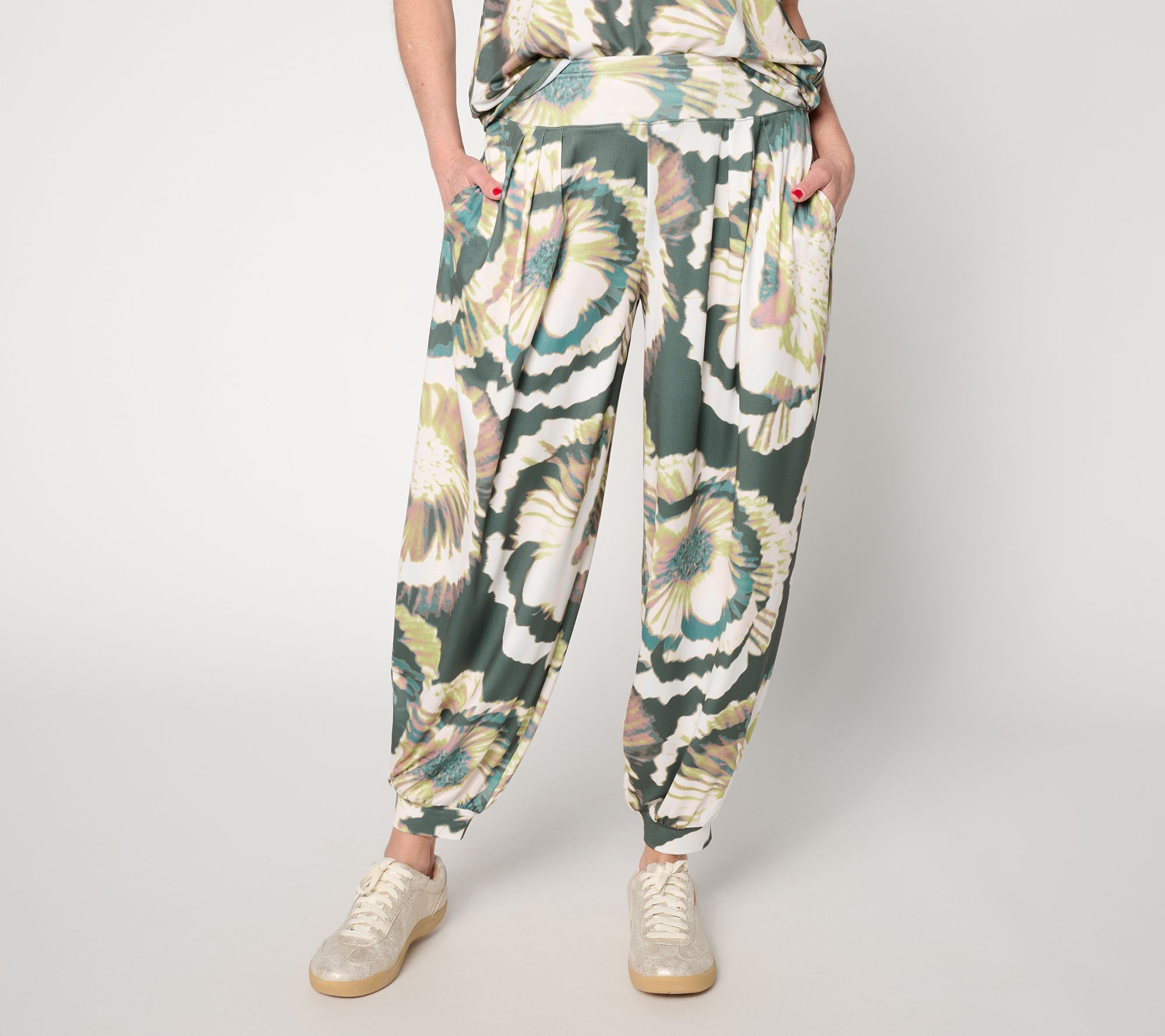 "As Is" Mally Roncal Regular Can't Touch This Feather Knit Joggers