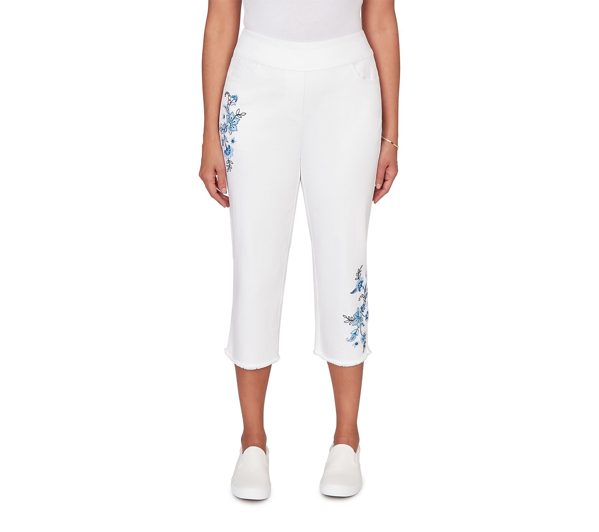 Alfred Dunner Petite Embroidered Fringe StretchDenim Capris