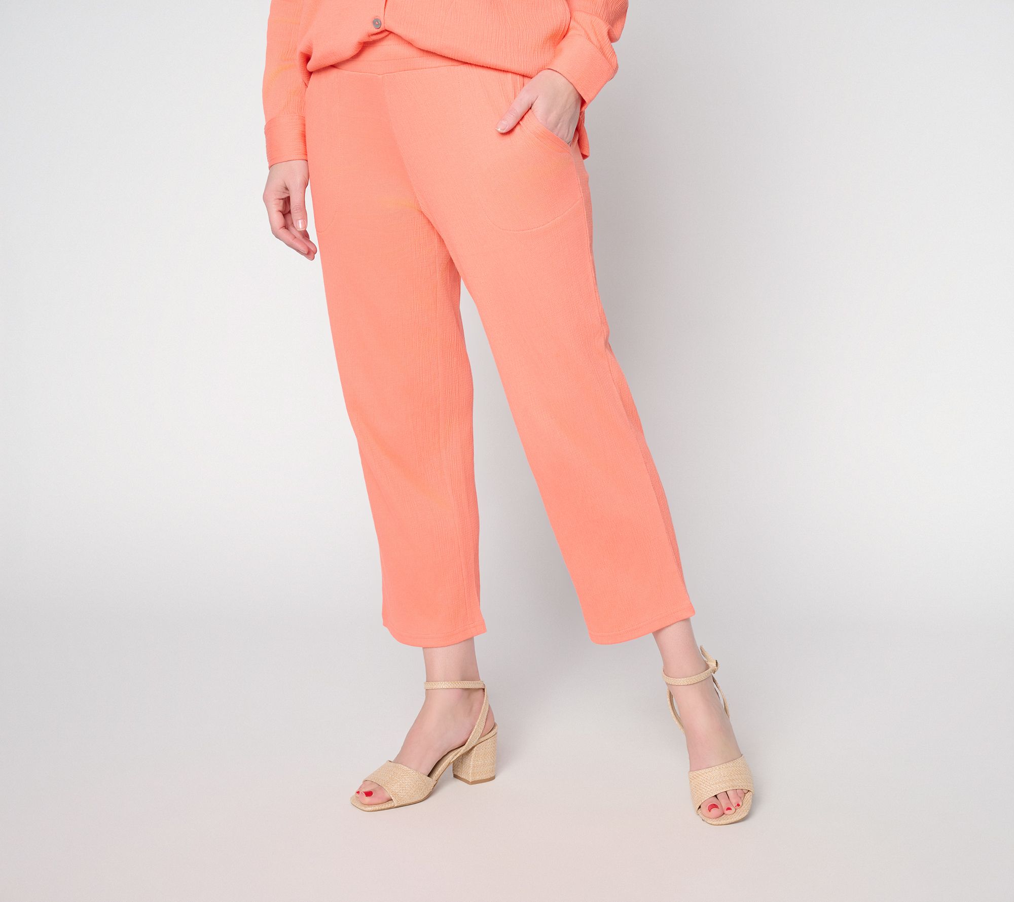Belle by Kim Gravel Petite Packabelle Solid Cropped Relaxed Pant