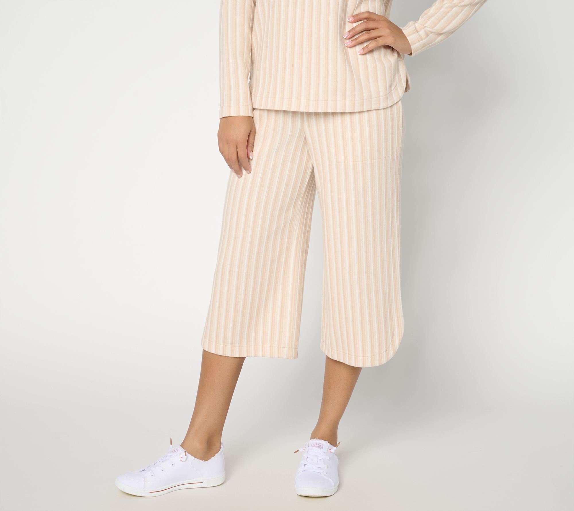 "As Is" AnyBody Petite Striped Jacquard Wide Leg Capri With Pockets