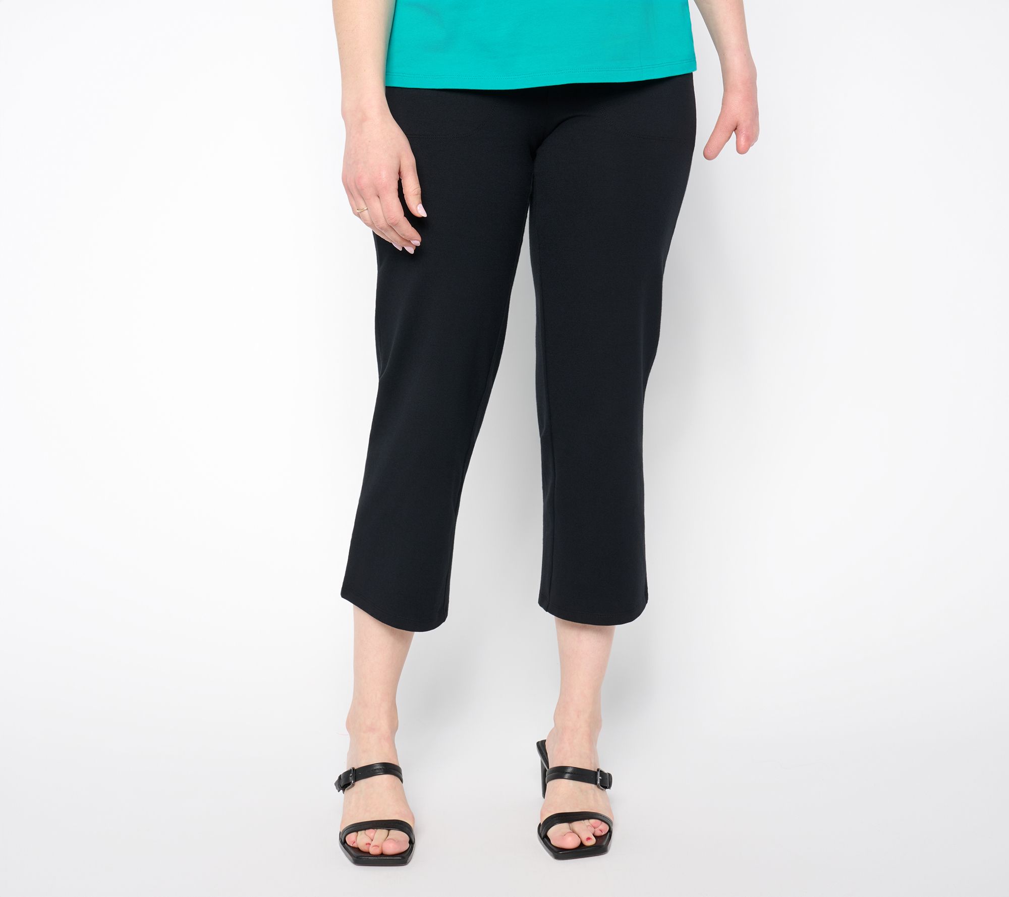 Women with Control Regular 86/14 Relaxed Straight Leg Crop Icon Pant