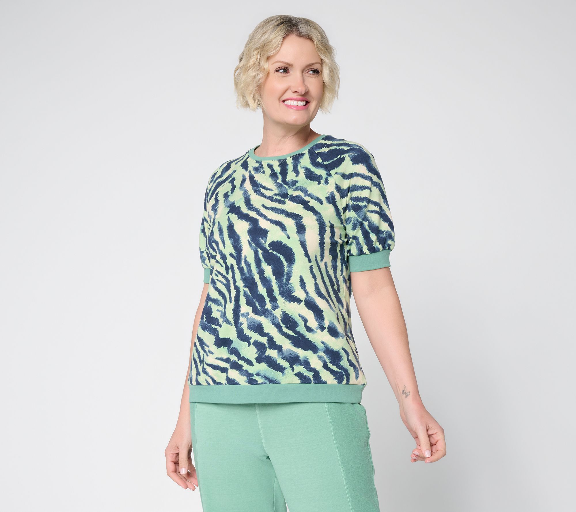 LOGO Lounge by Lori Goldstein Short Sleeve Printed Top