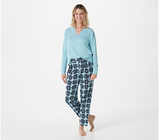 AnyBody Brushed Jersey Printed Long Sleeve Pajama Set