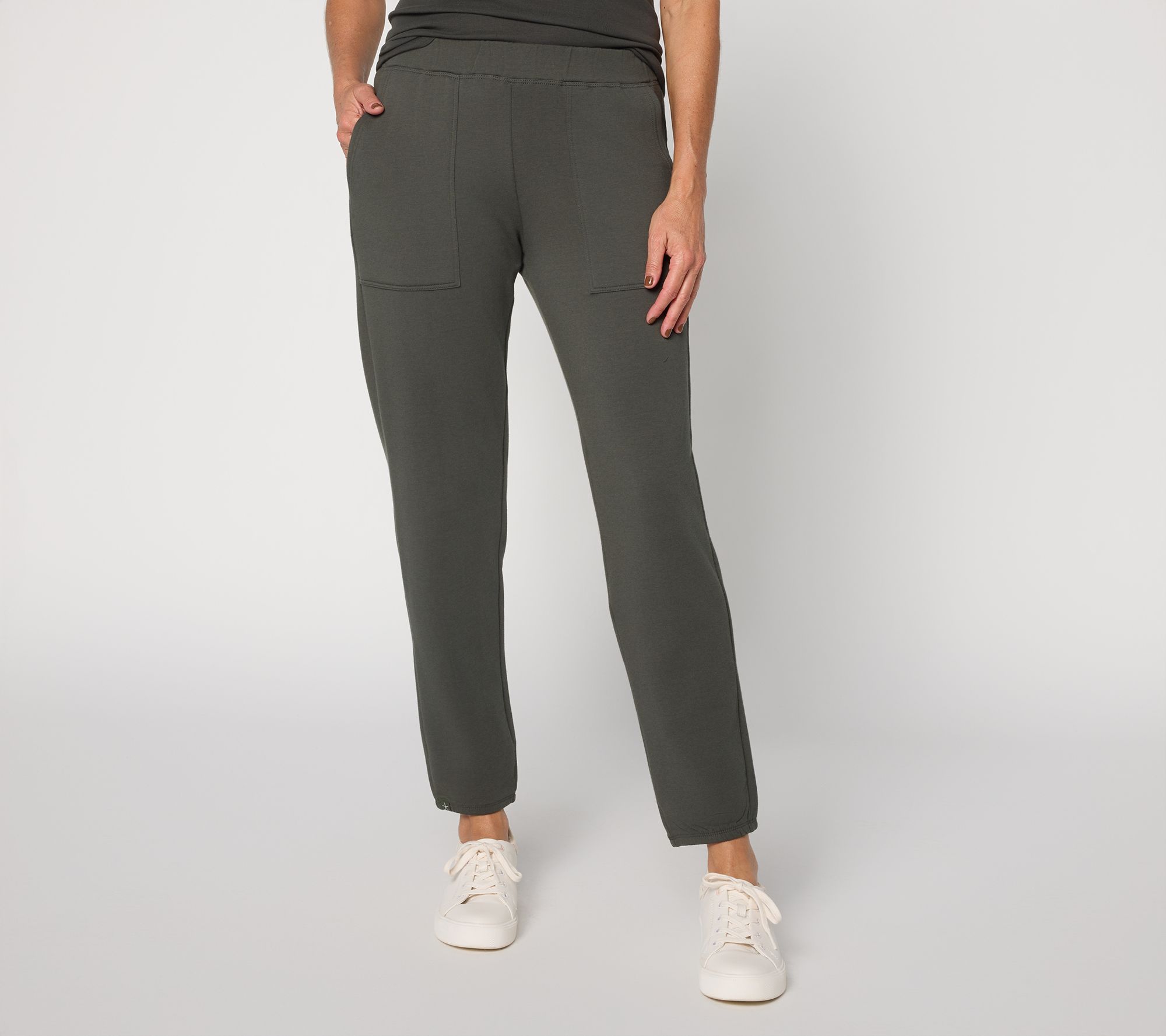 Barefoot Dreams Petite Malibu Collection Brushed Luxe Lounge Jogger
