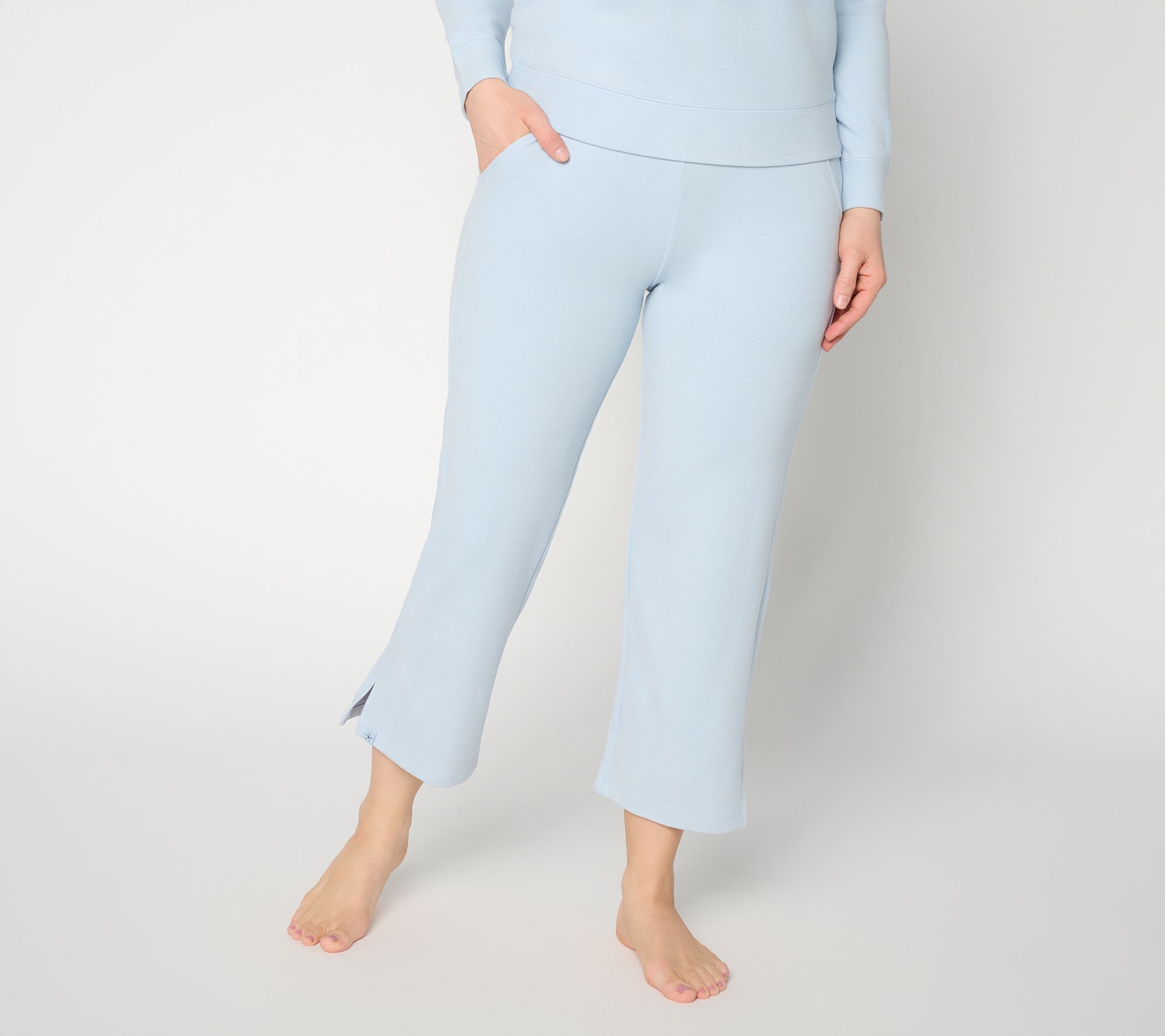 Barefoot Dreams Cropped Ultra Soft Fleece Pant