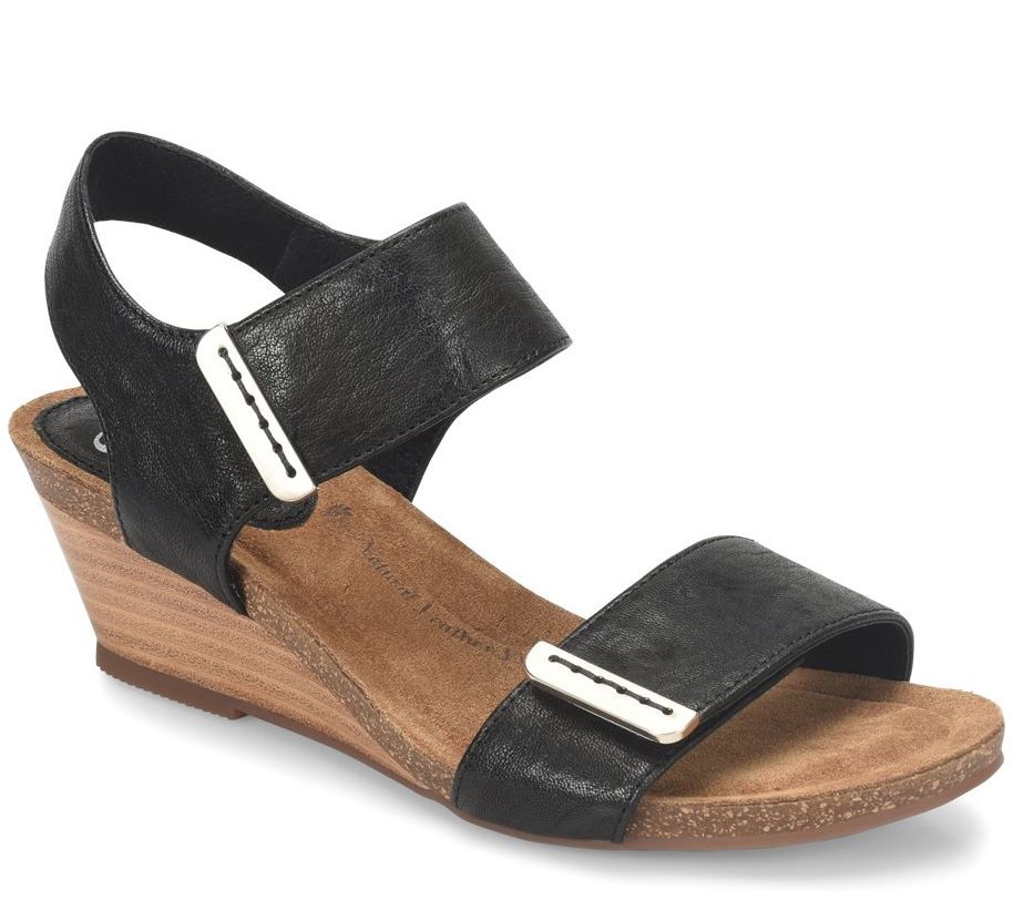 Sofft wedge sale sandals