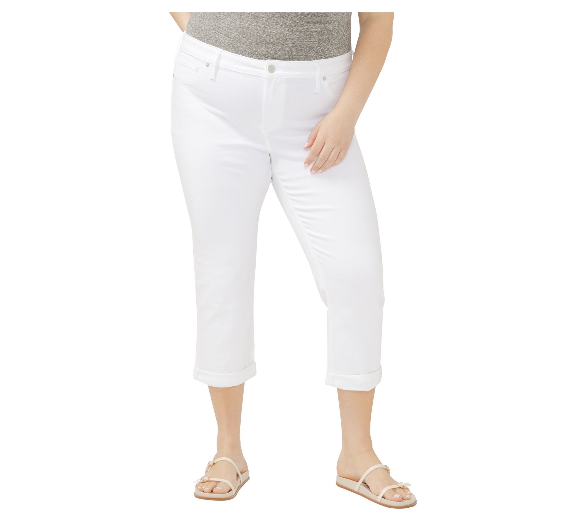 Silver Jeans Co. Plus Elyse Mid Rise Capri _WVS658