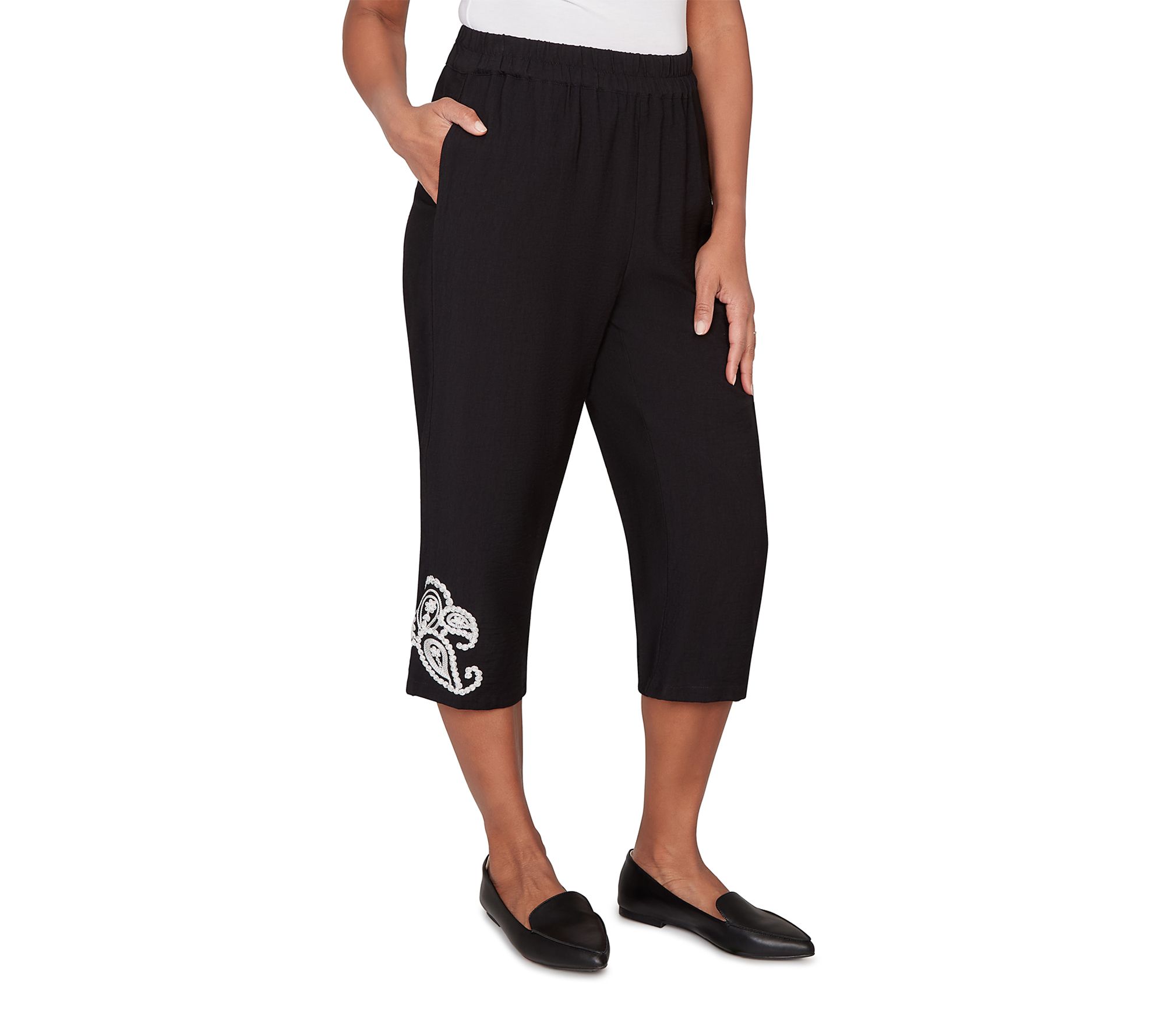 Alfred Dunner Petite Paisley Embroidered Relaxed Capri Pants
