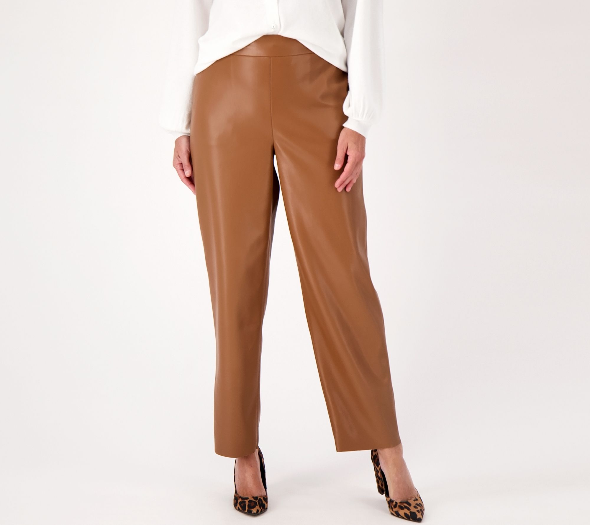 Girl With Curves Vegan Leather Regular Crop Pants 