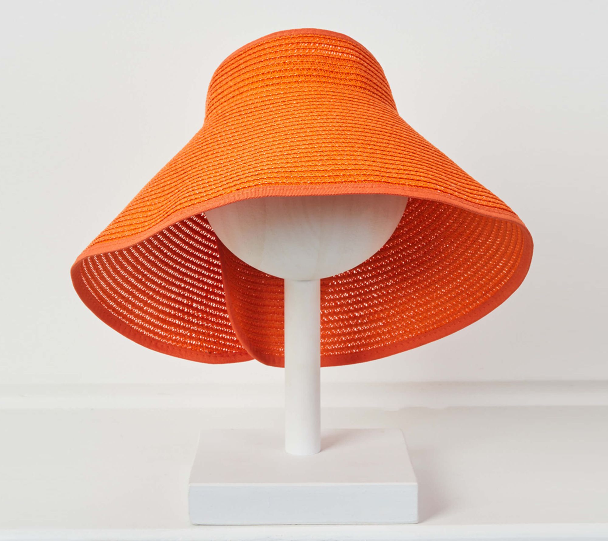 Violet and Brooks Poppy Adjustable Roll-Up Straw Bow Visor