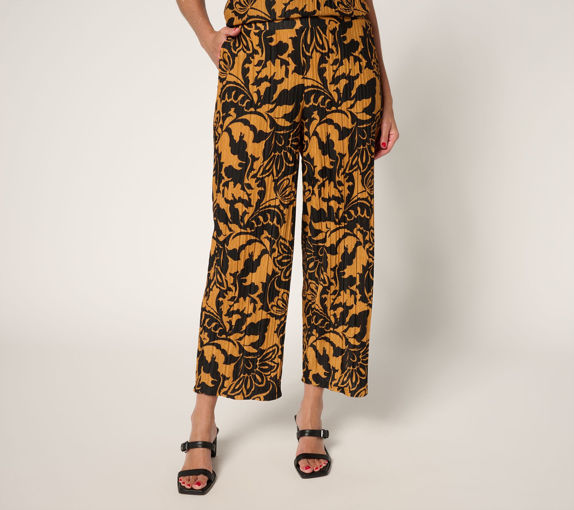 Susan Graver Petite Printed Pleated Knit Wide-Leg Crop Pants