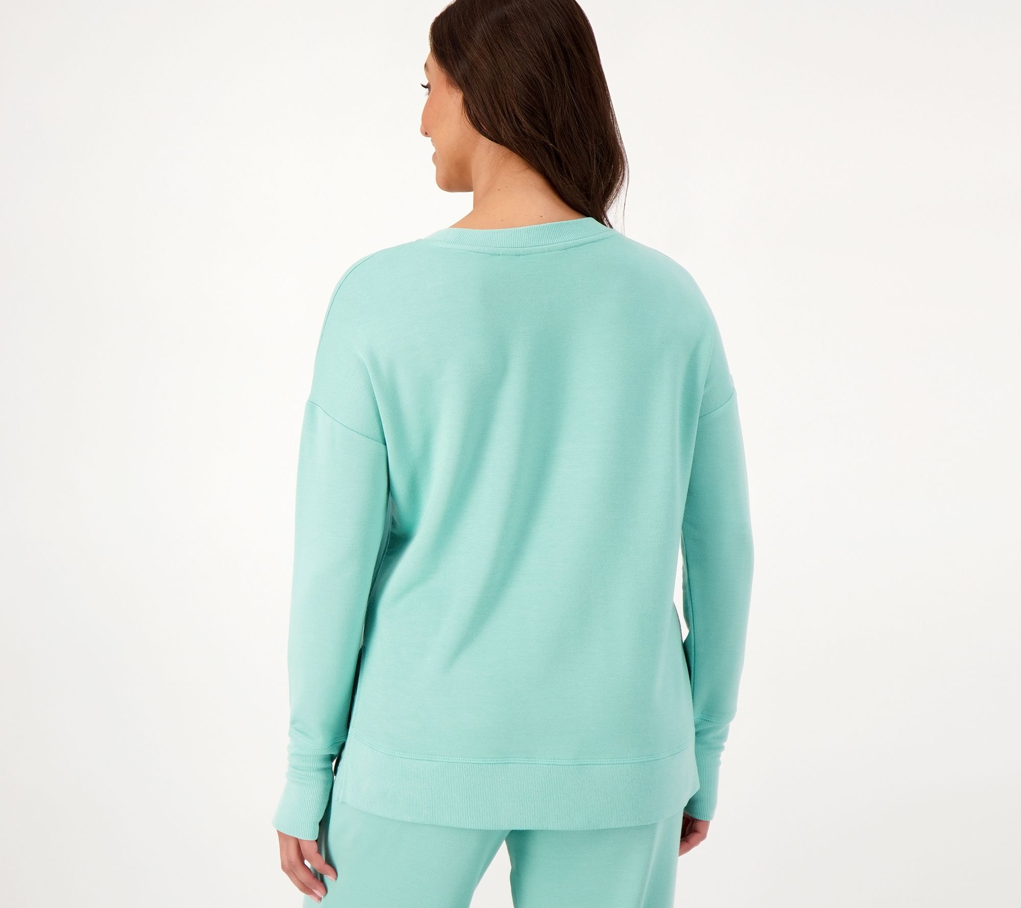 First fit pic, I wasn't sure about the back in action long sleeve, but I  have gotten alot of compliments on it today. Delicate mint size 20, I know  its oversized but