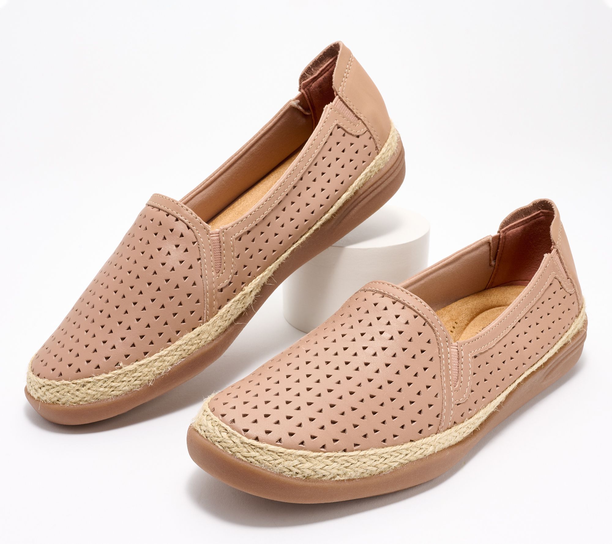 Women Espadrille Flat Shoes, Faux Suede Slip-On Vacation Flat Loafers Brown