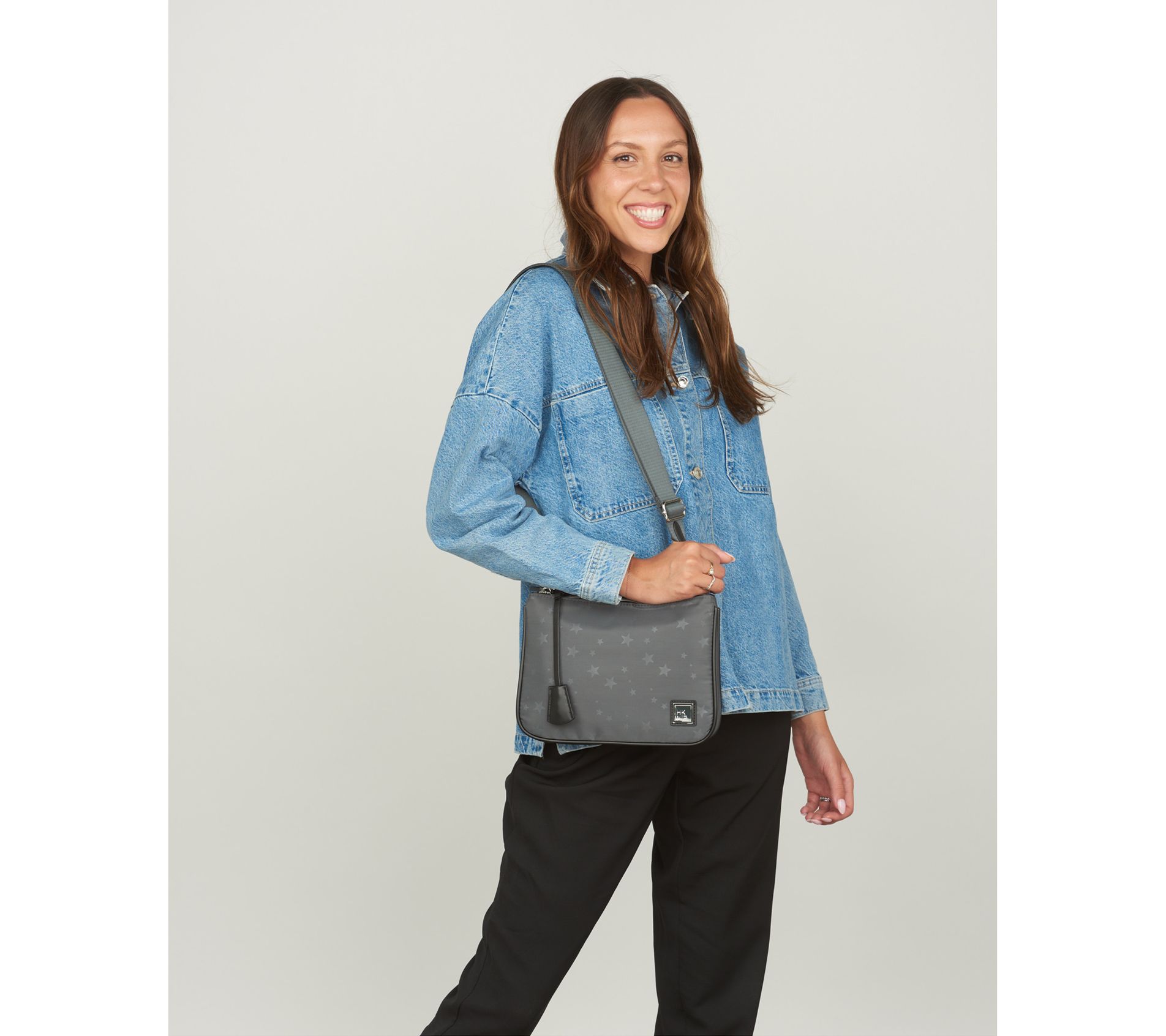 IHKWIP The Out On The Town Convertible Chain Bag - QVC.com