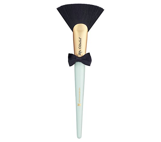 Too Faced Mr. Chiseled Contouring Brush