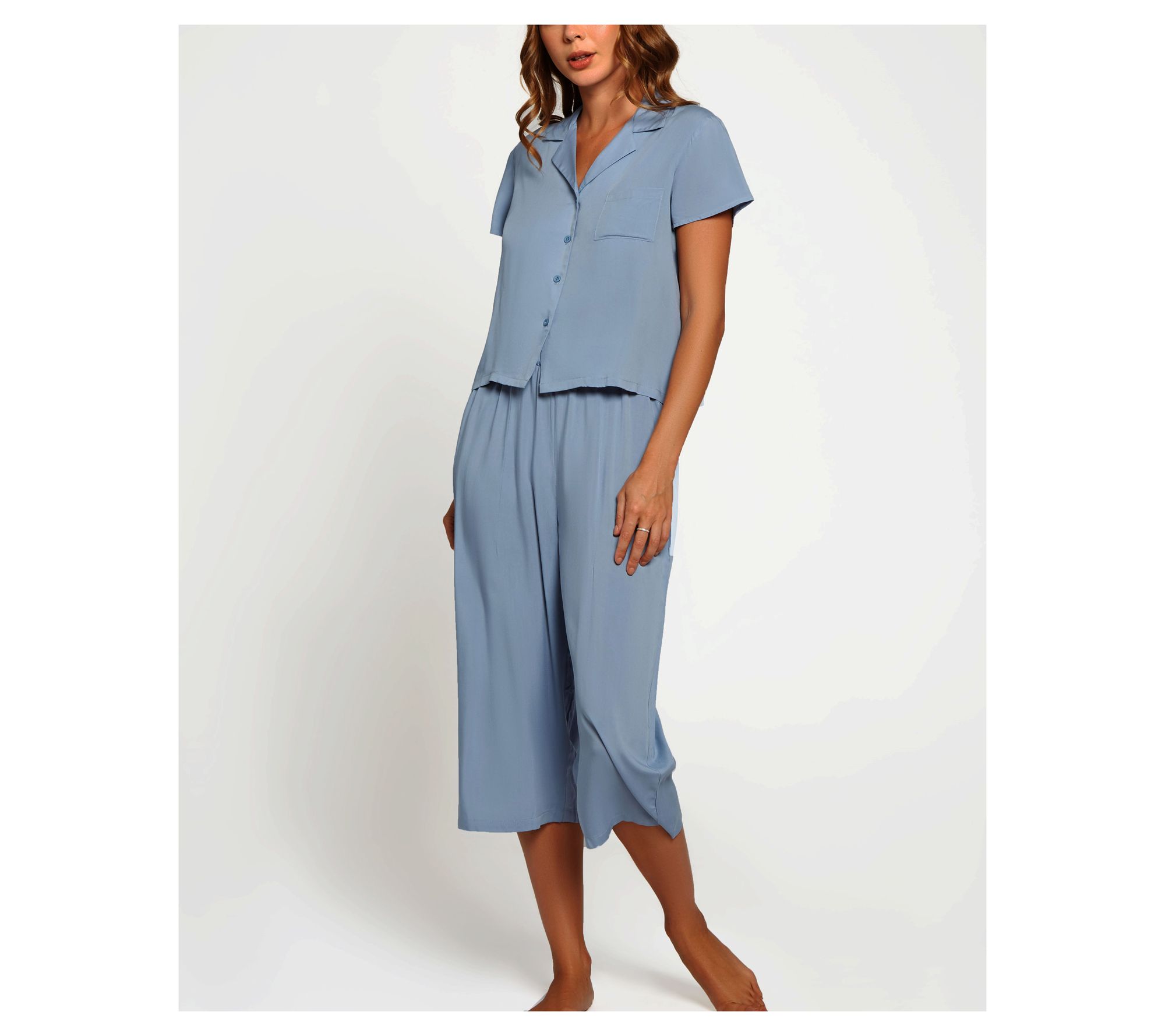 iCollection Sof t Top and Pleat ed Wide Leg Cap ri Pajama Set