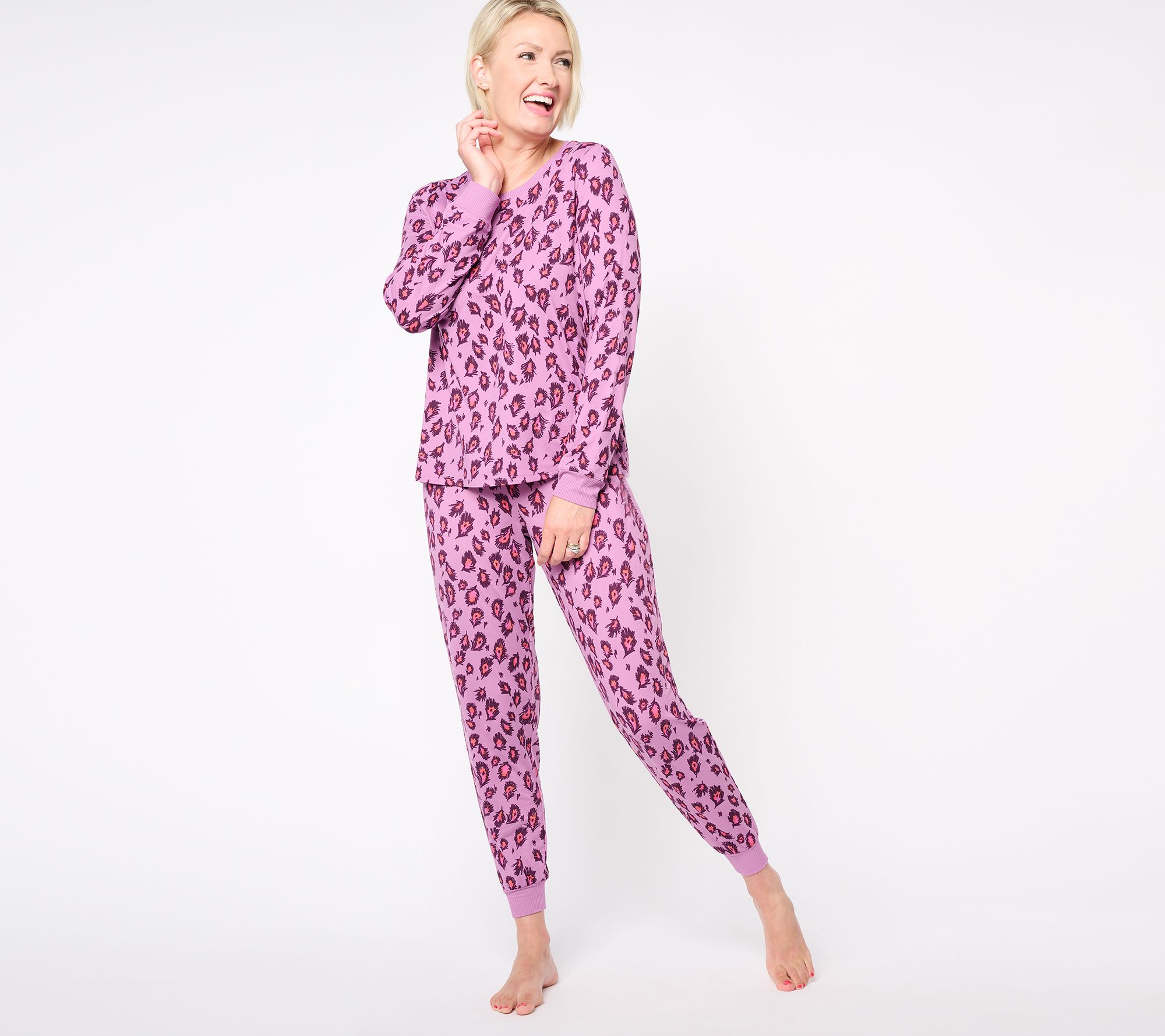 Zivame - Our Happy-Go-Sleepy Collection Has A Unique Glitter Print That  You'll Love!💓 No-Fade Technology Ensures That The Glitter Print Won't Wash  Away! Shop Sleepwear:  Or Try & Buy At A