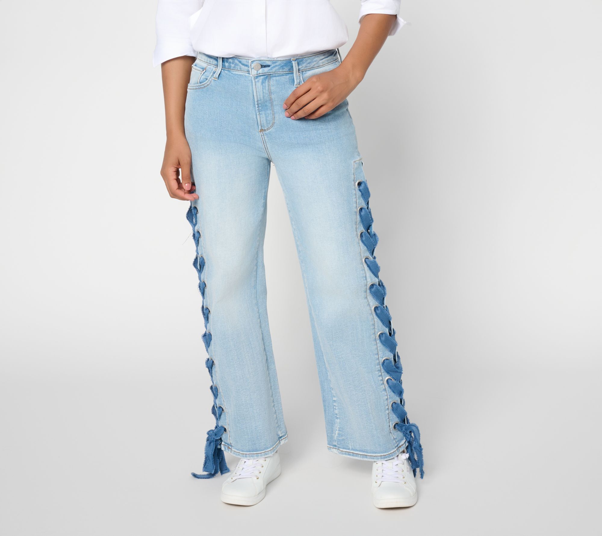 Driftwood Lacey Straight Leg Jean in Denim Medium Wash