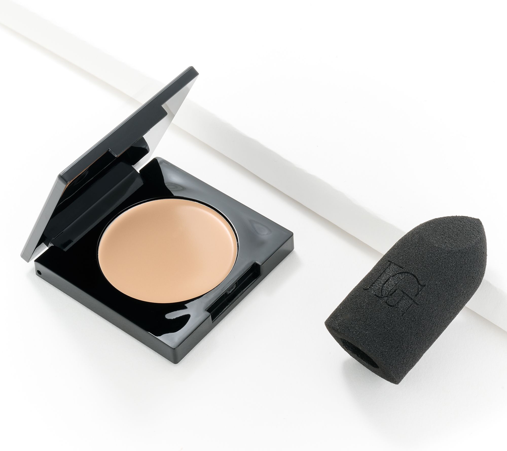 Laura Geller Seamless Coverage Concealer with Sponge