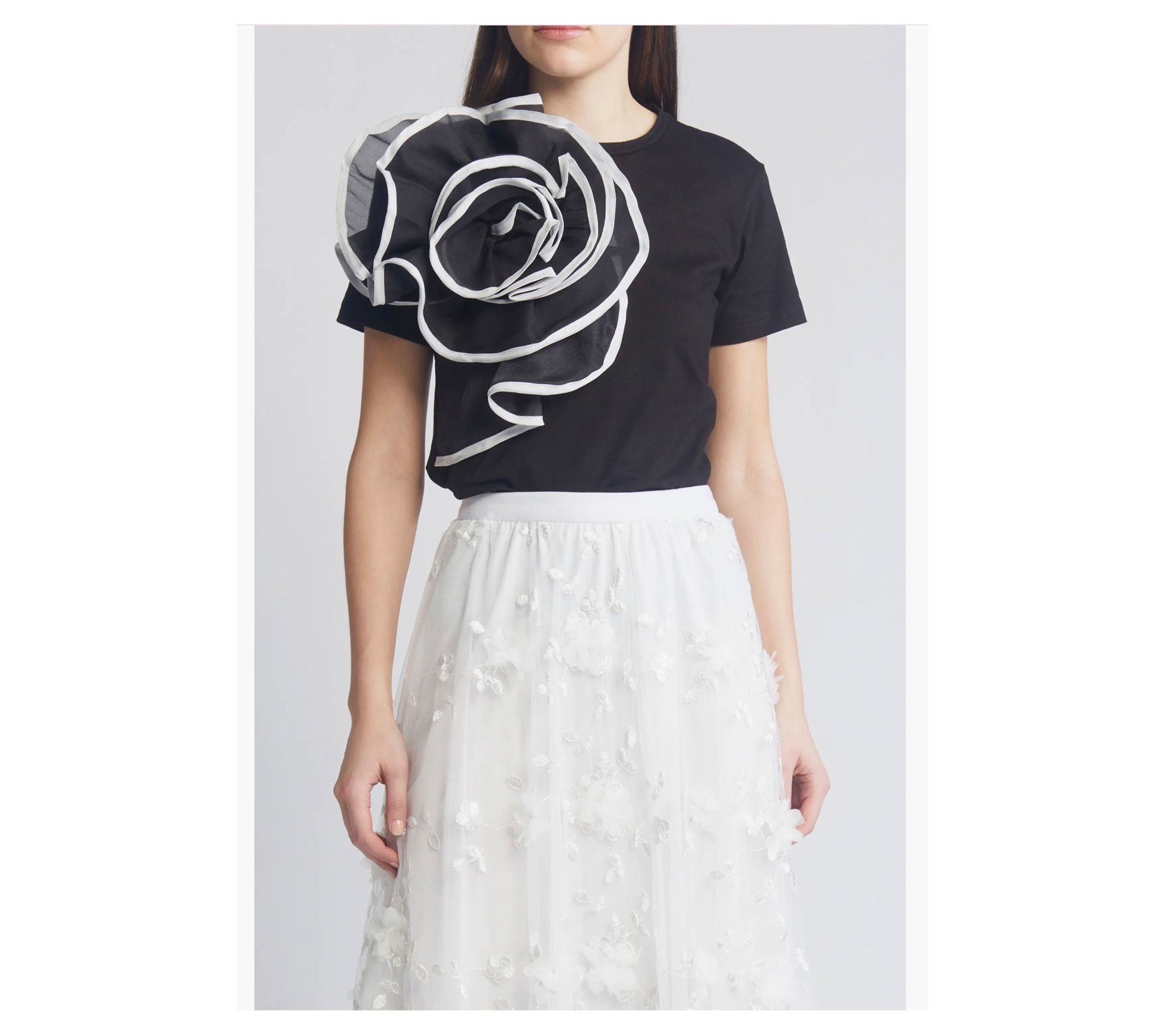 NIKKI LUND Florence 3D Floral Tee Shirt