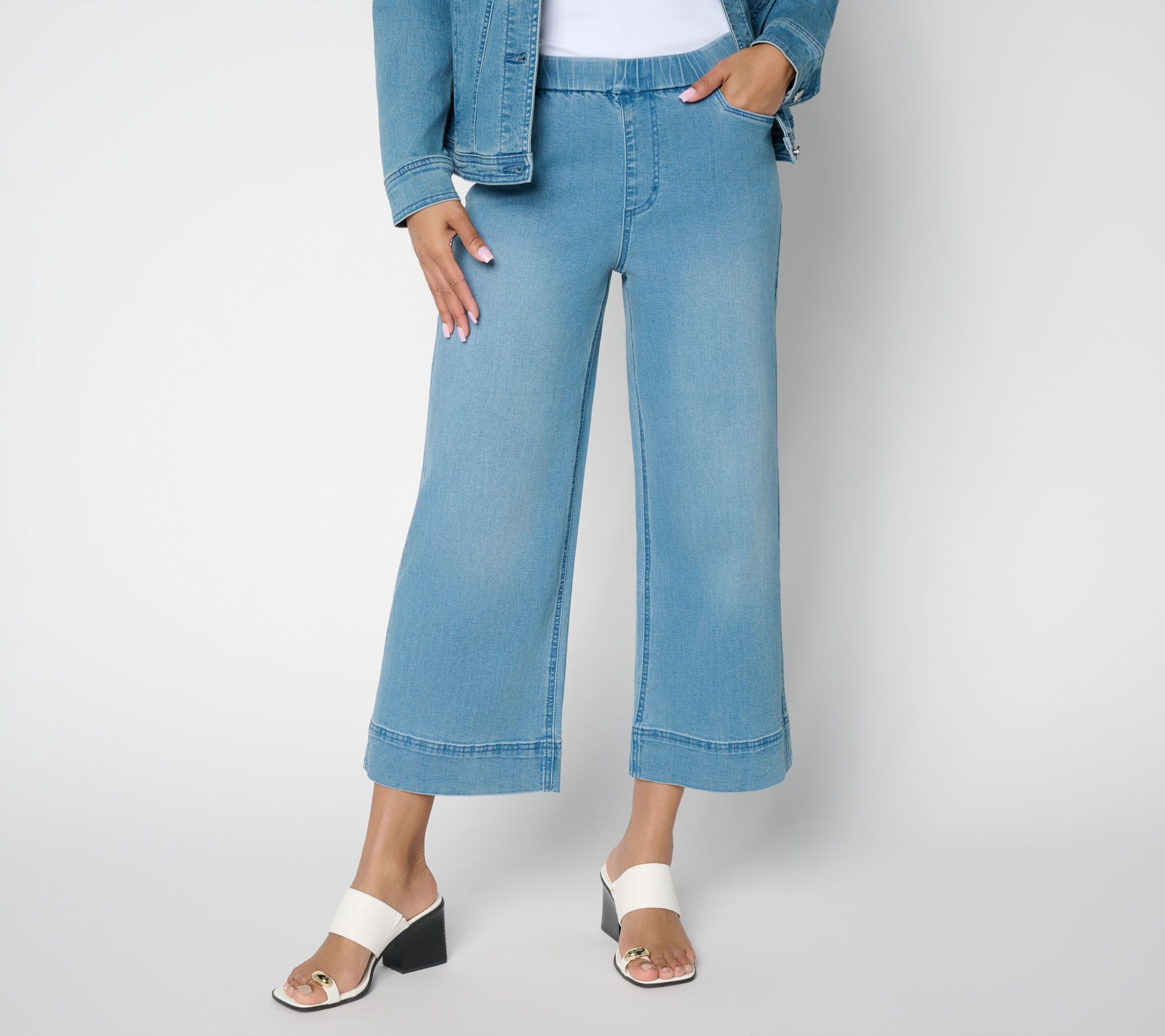 "As Is" Susan Graver Petite Stretch Denim Wide Leg Crop Jean