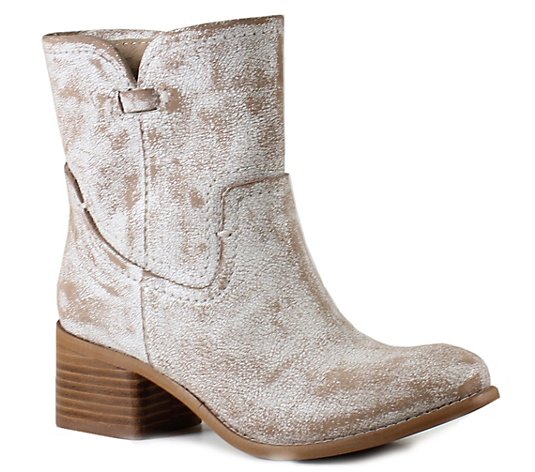 DibaTrue Pull-On Distressed Leather Western Boots - West Haven