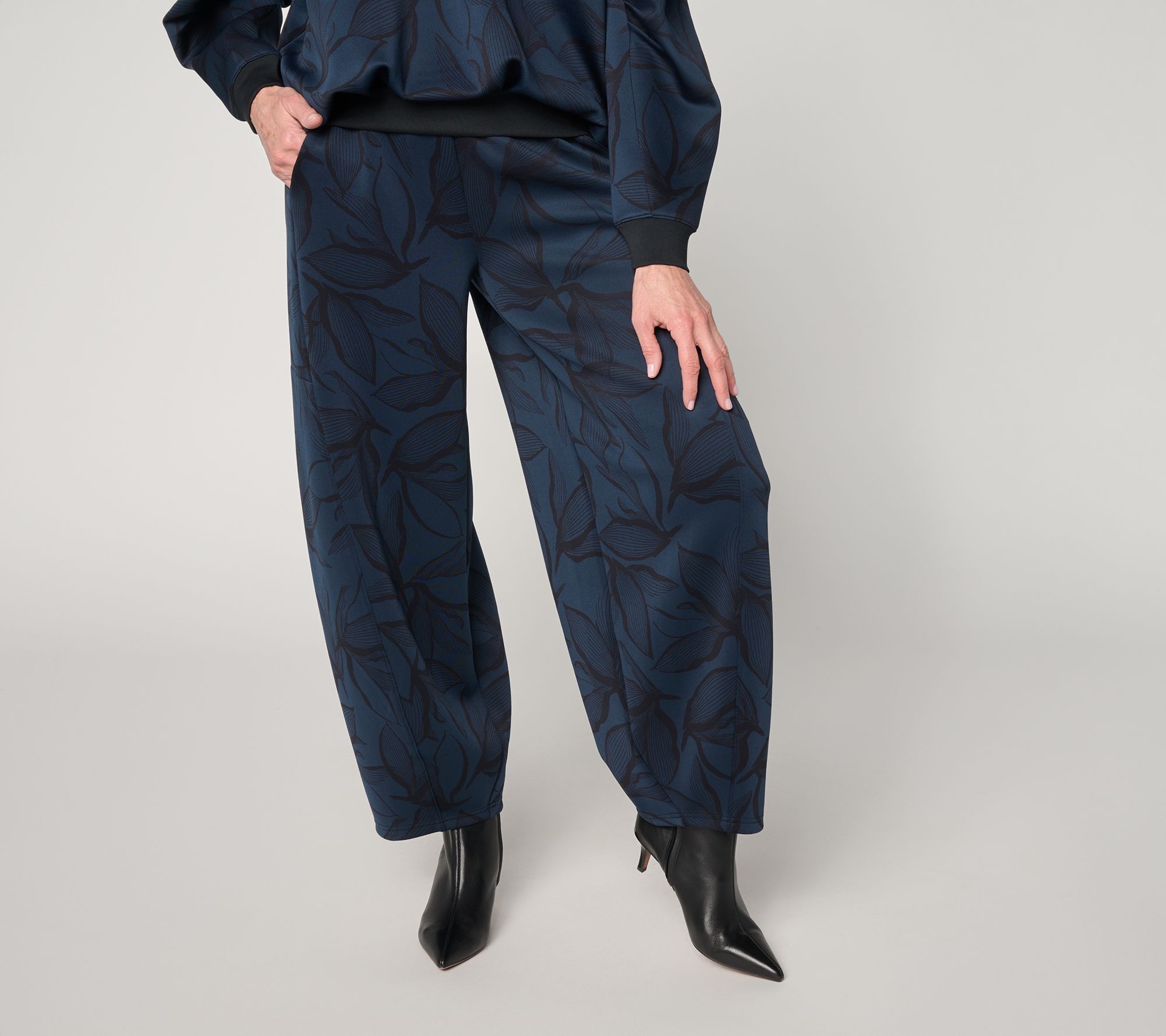 Carla Rockmore Collection Regular Statement Scuba Sweatpants