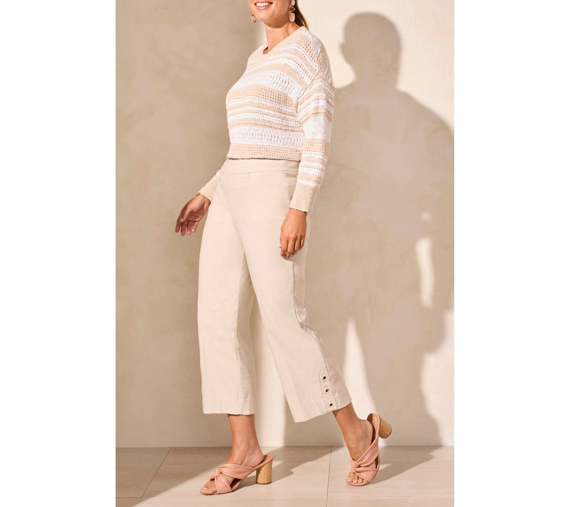 Tribal Flatten It Pull-On Capri With Eyelets