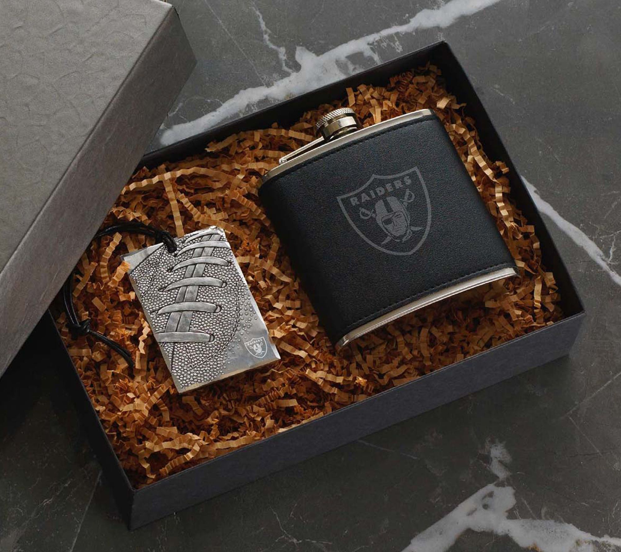 Wendell August NFL Traveler Flask & Bag Tag Gift Set