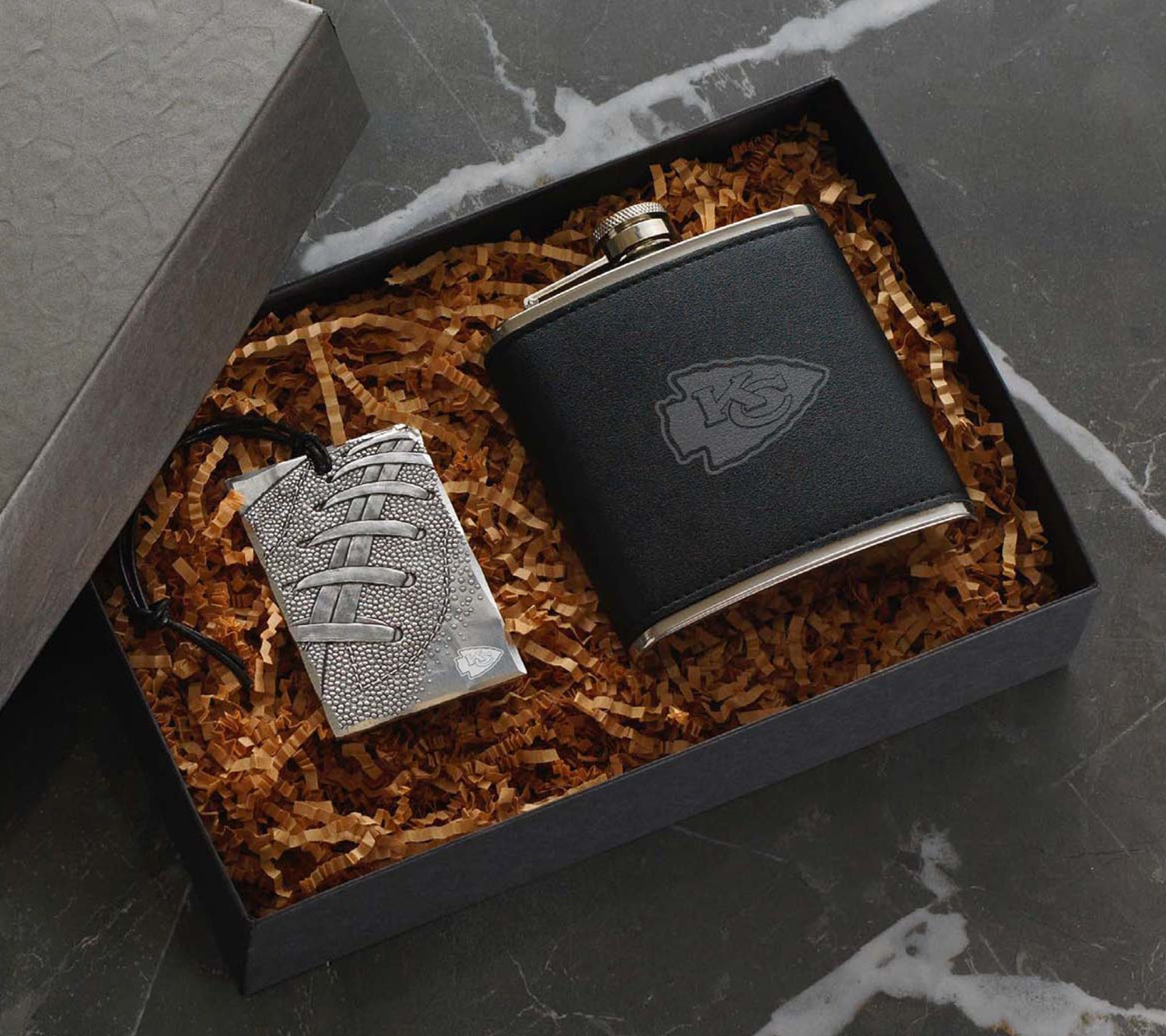 Wendell August NFL Traveler Flask & Bag Tag Gift Set