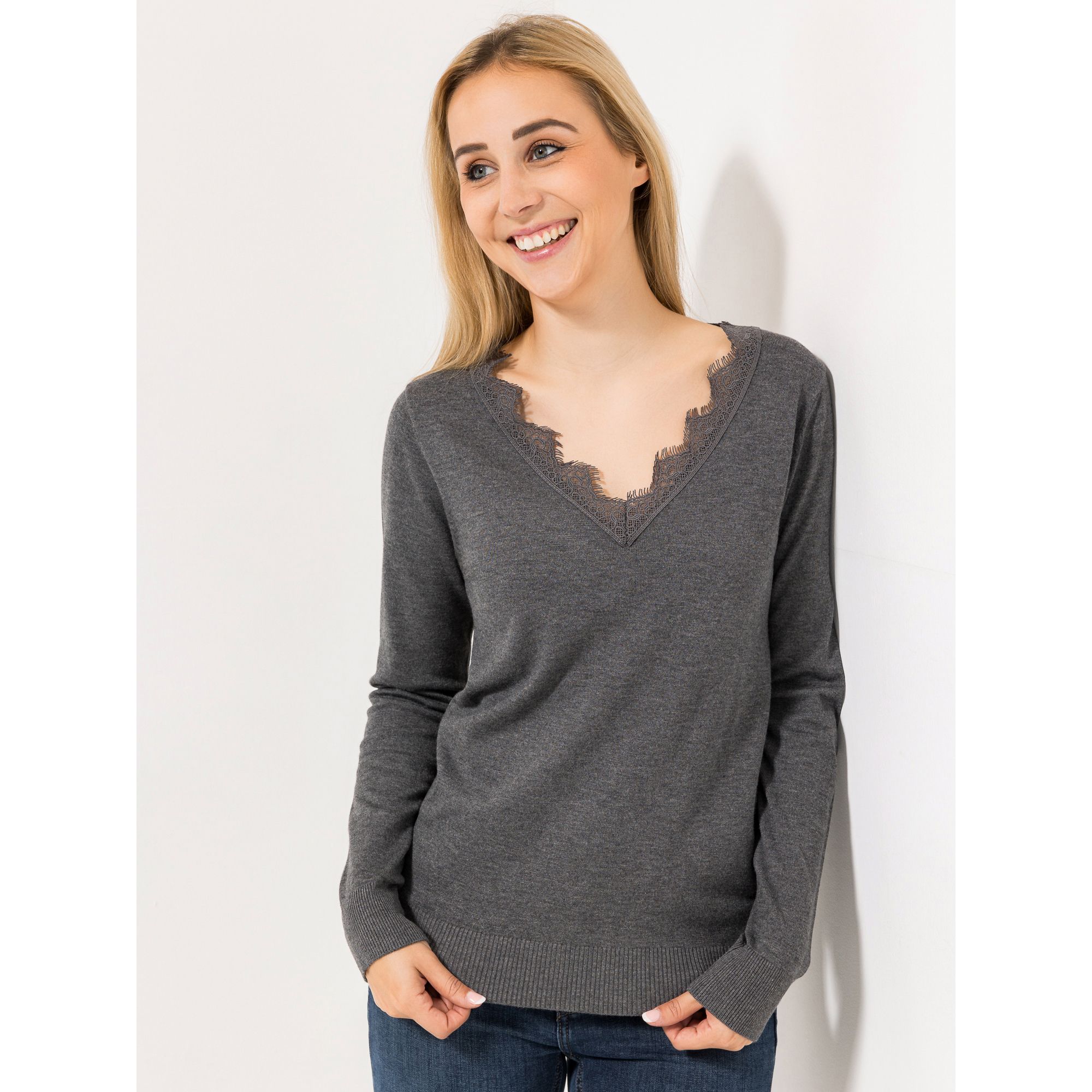 VIA MILANO Pullover, 1/1-Arm V-Ausschnitt mit Spitzendetail figurumspielend