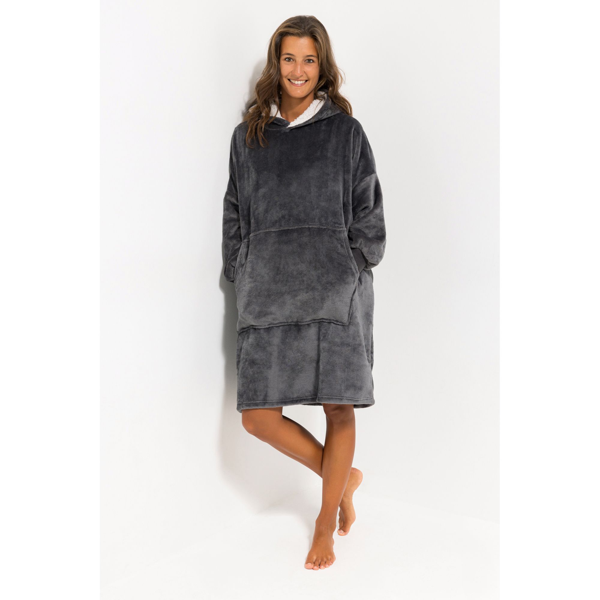 POLARSTERN HOMEWEAR Pulloverkleid Plüsch extra weite Form 100cm