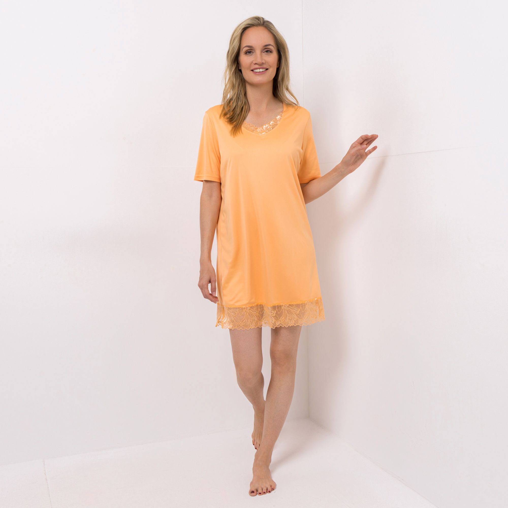 LITTLE ROSE Bigshirt, 1/2-Arm Mikrofaser V-Ausschnitt Spitzendetails