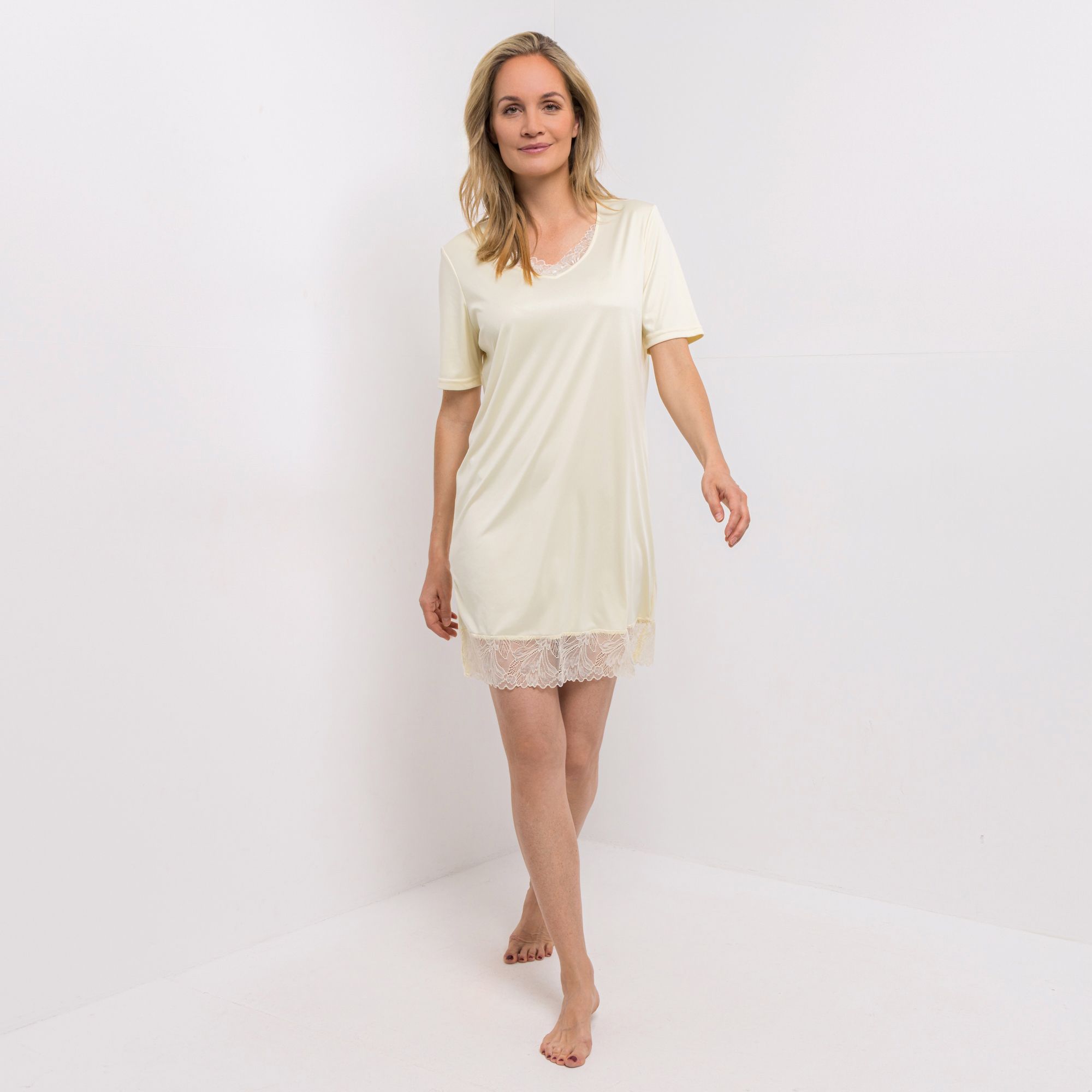 LITTLE ROSE Bigshirt, 1/2-Arm Mikrofaser V-Ausschnitt Spitzendetails