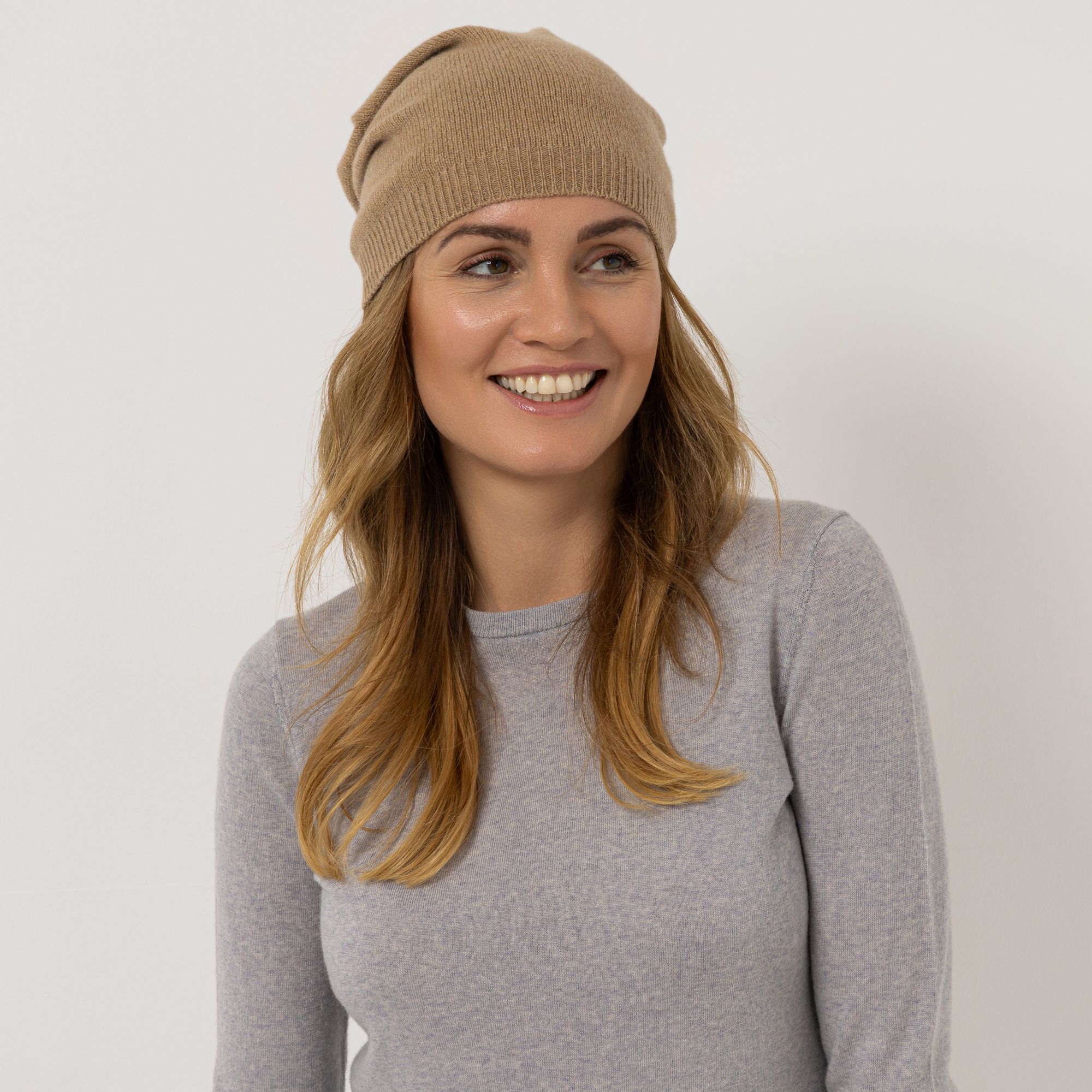 VIA MILANO Mütze 100% Kaschmir Rippabschluss Made in Italy