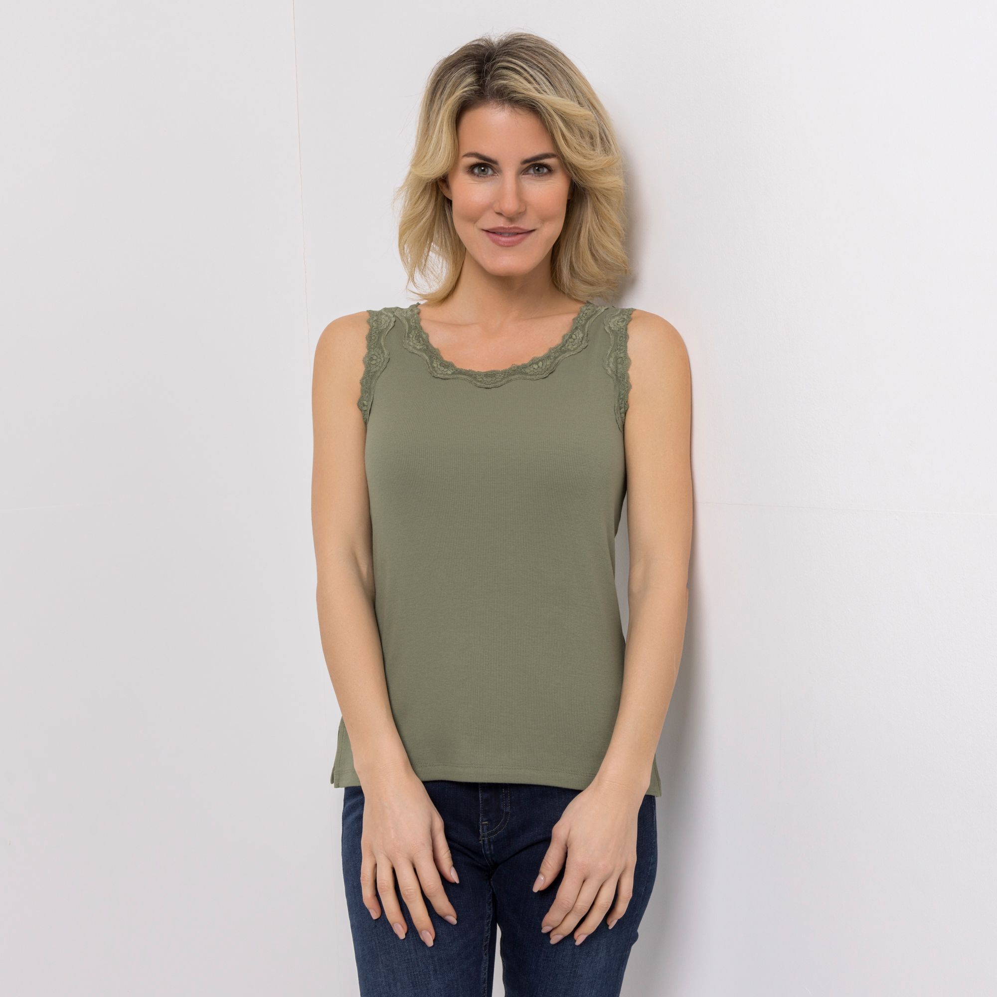 VIA MILANO Top Rundhalsausschnitt Spitzen-Detail figurbetont