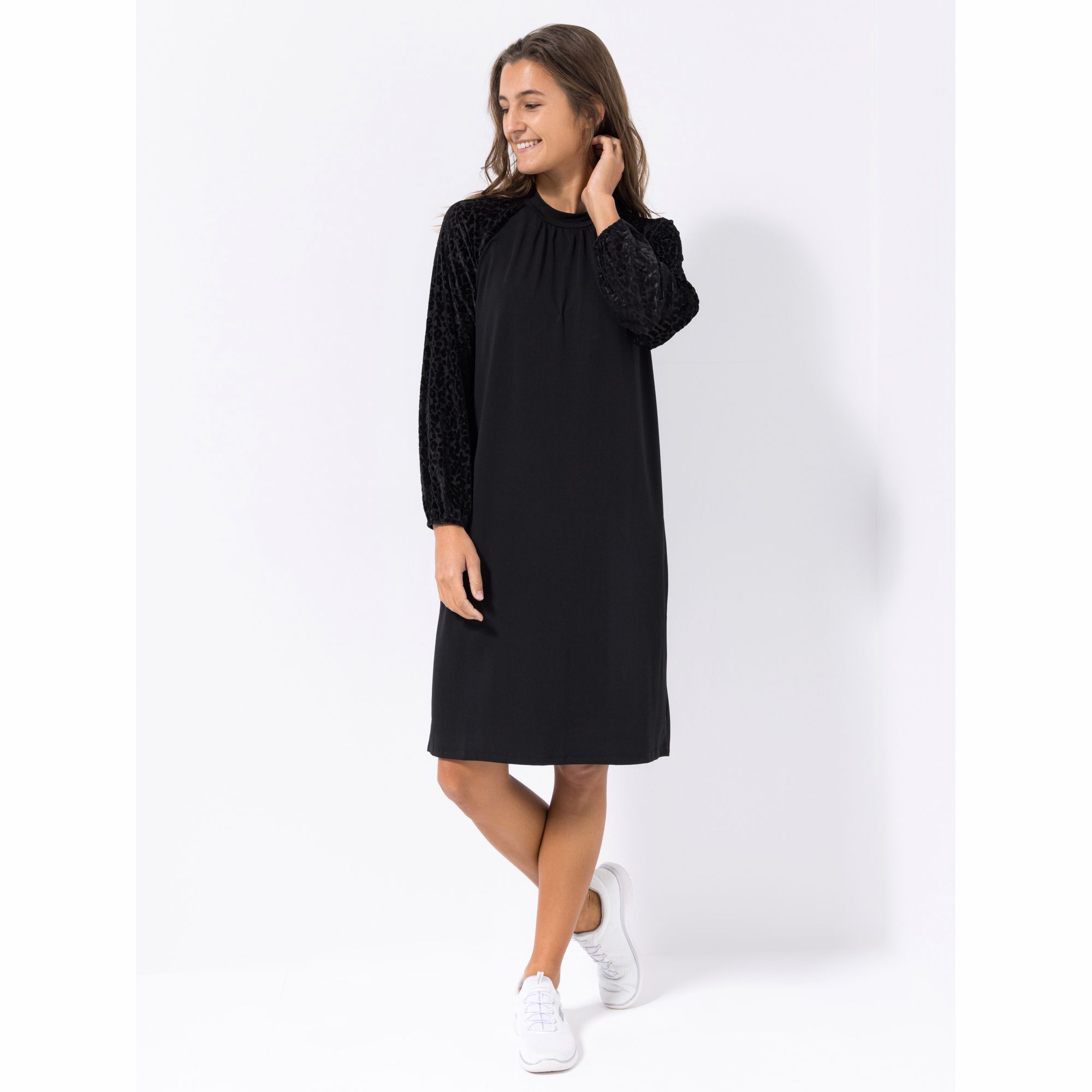 VIA MILANO Kleid, 1/1-Arm Stehkragen Raglanärmel in Samt-Leomuster