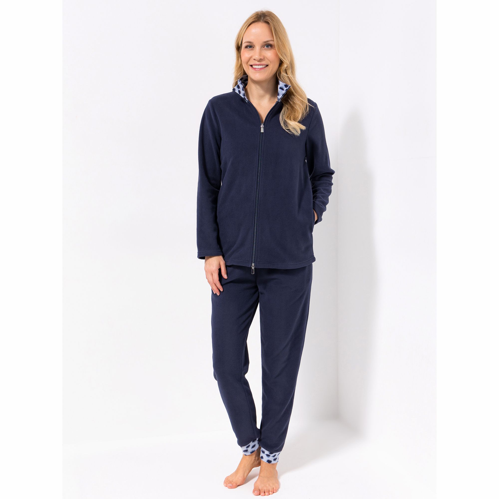 POLARSTERN HOMEWEAR Hausanzug Mikrofaser Fleece Jacke & Hose Druckdetails