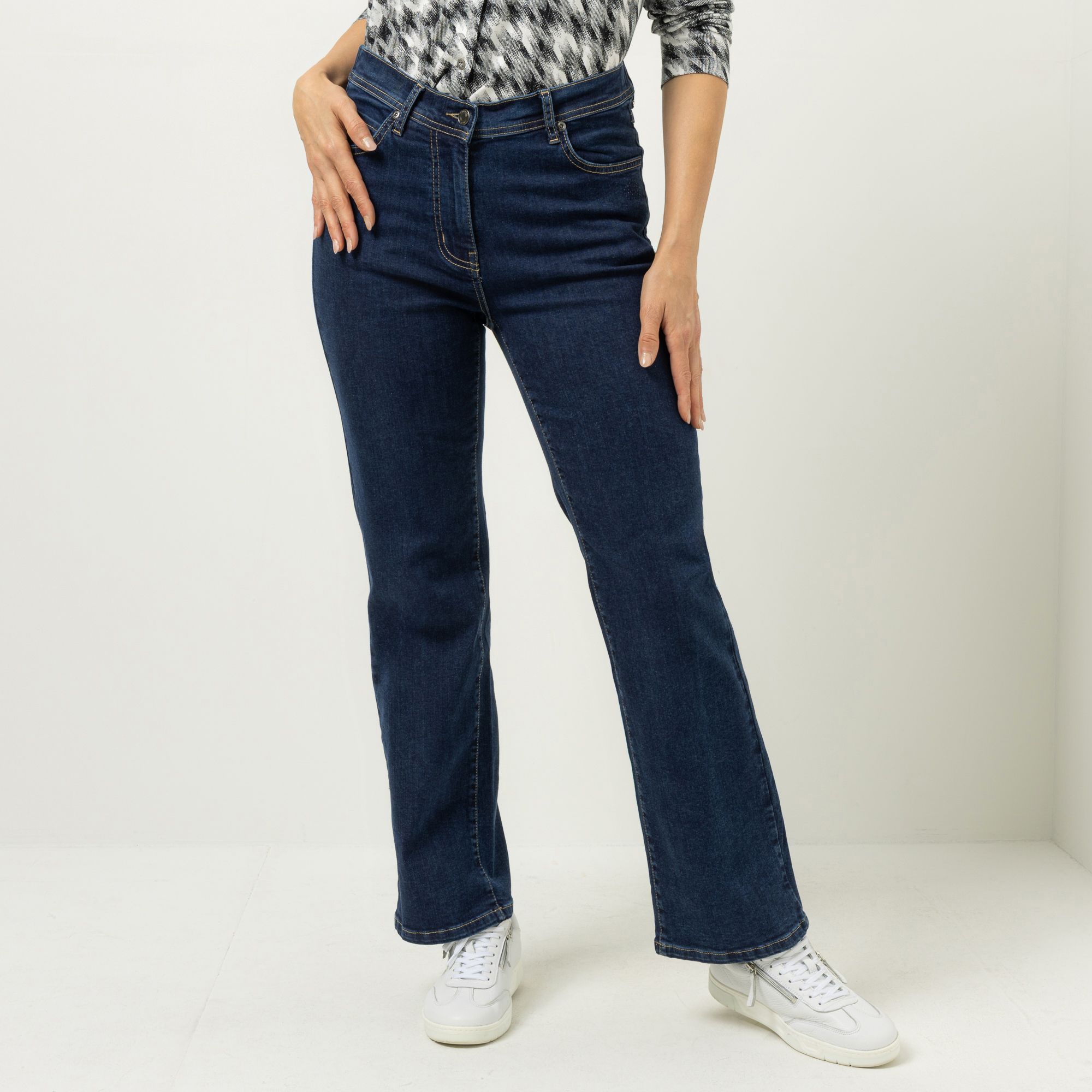 AMINATI® Jeans 5-Pocket-Style Strassverzierung Bootcut