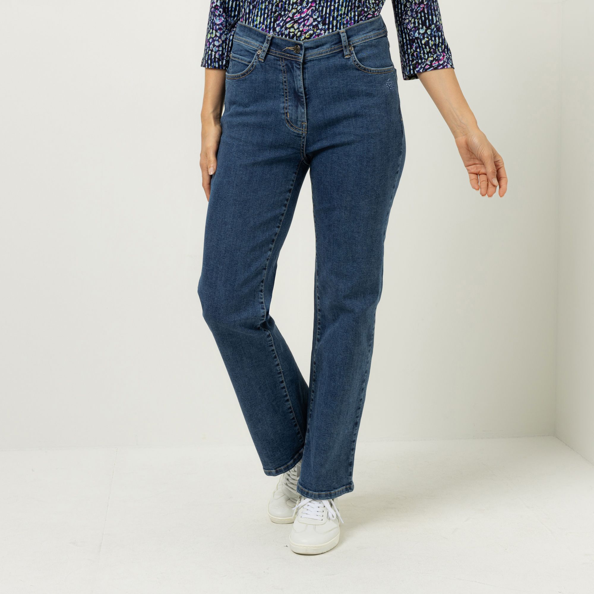 AMINATI® Jeans 5-Pocket-Style Strassverzierung Bootcut