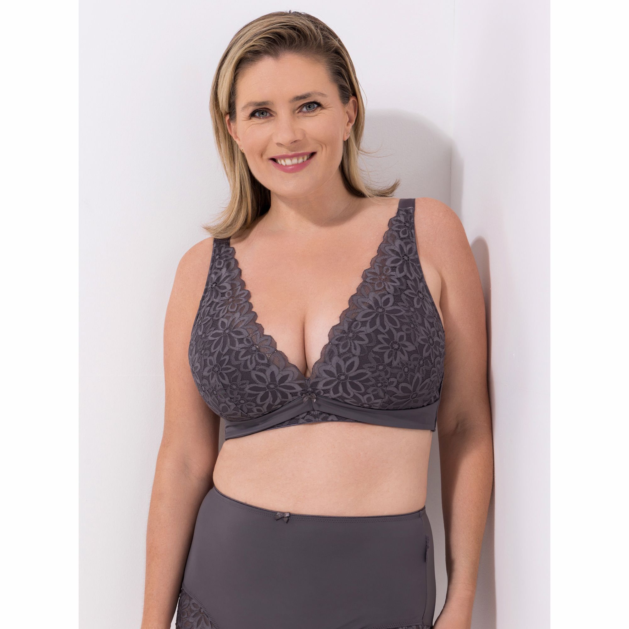 LITTLE ROSE Schalen-BH Mikrofasermischung V-Ausschnitt Spitzenbesatz