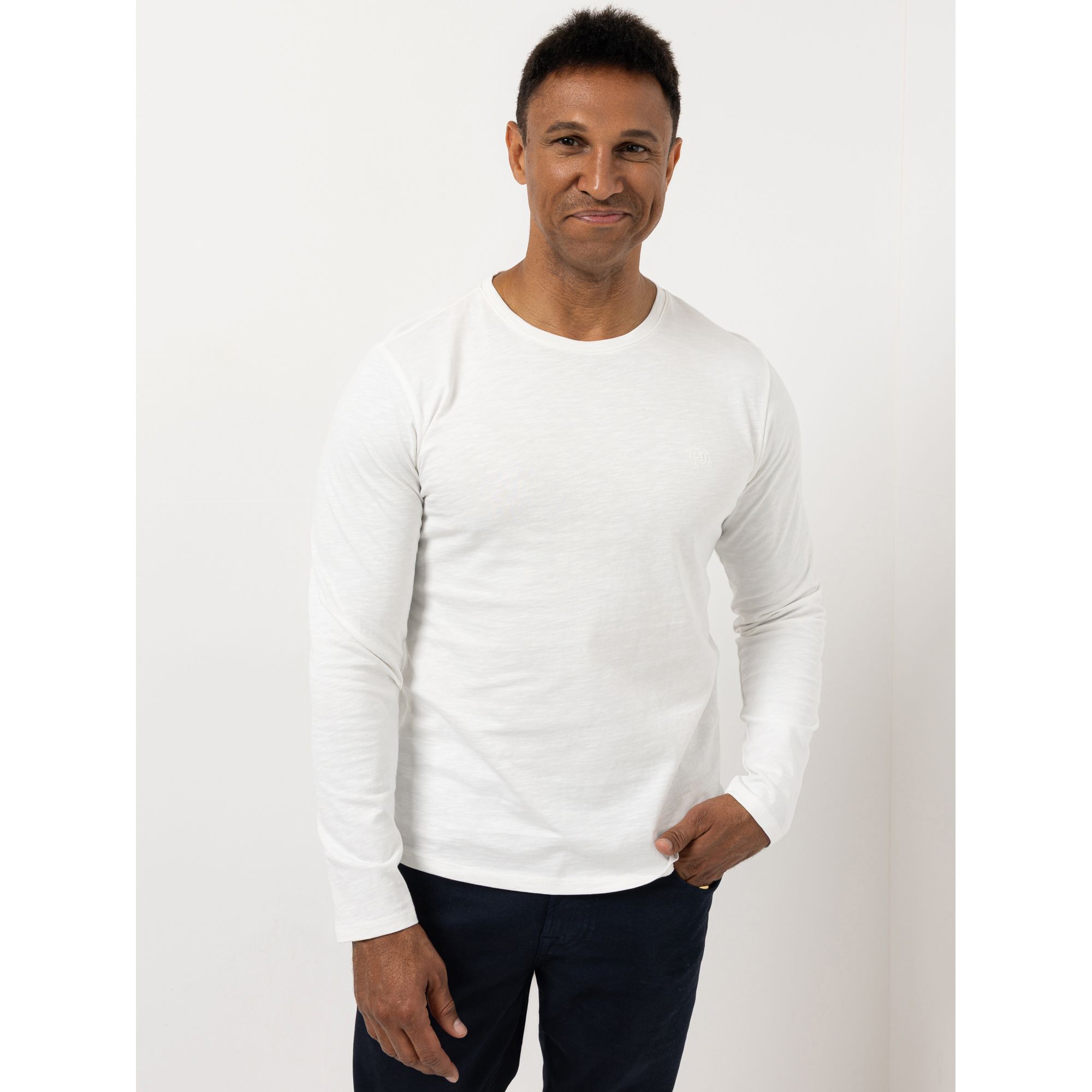 AMINATI® Herren Longsleeve 1/1-Arm Rundhalsausschnitt Logo-Details