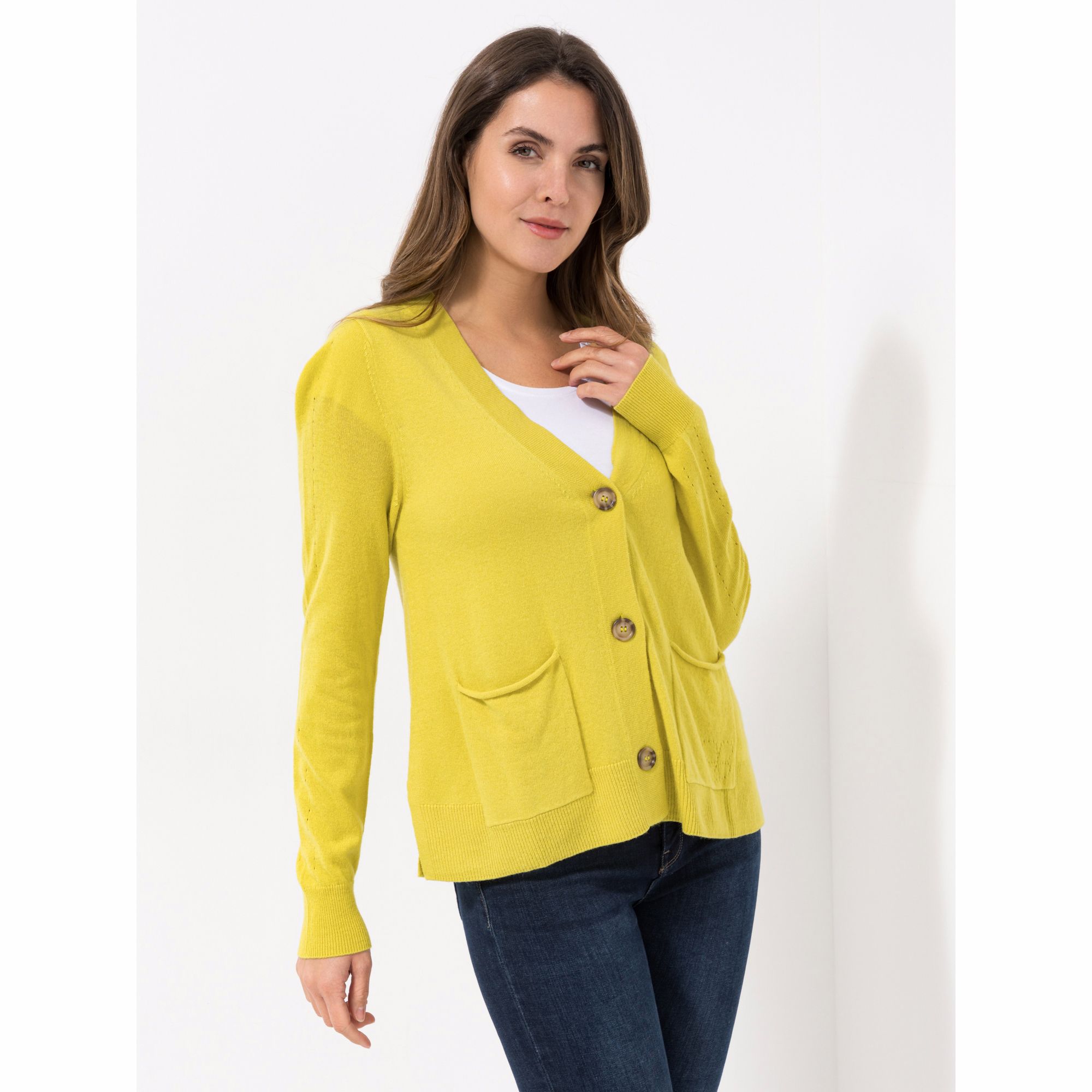 BASLER® Strickjacke, 1/1-Arm V-Ausschnitt, aufgesetzte Taschen leichte A-Form