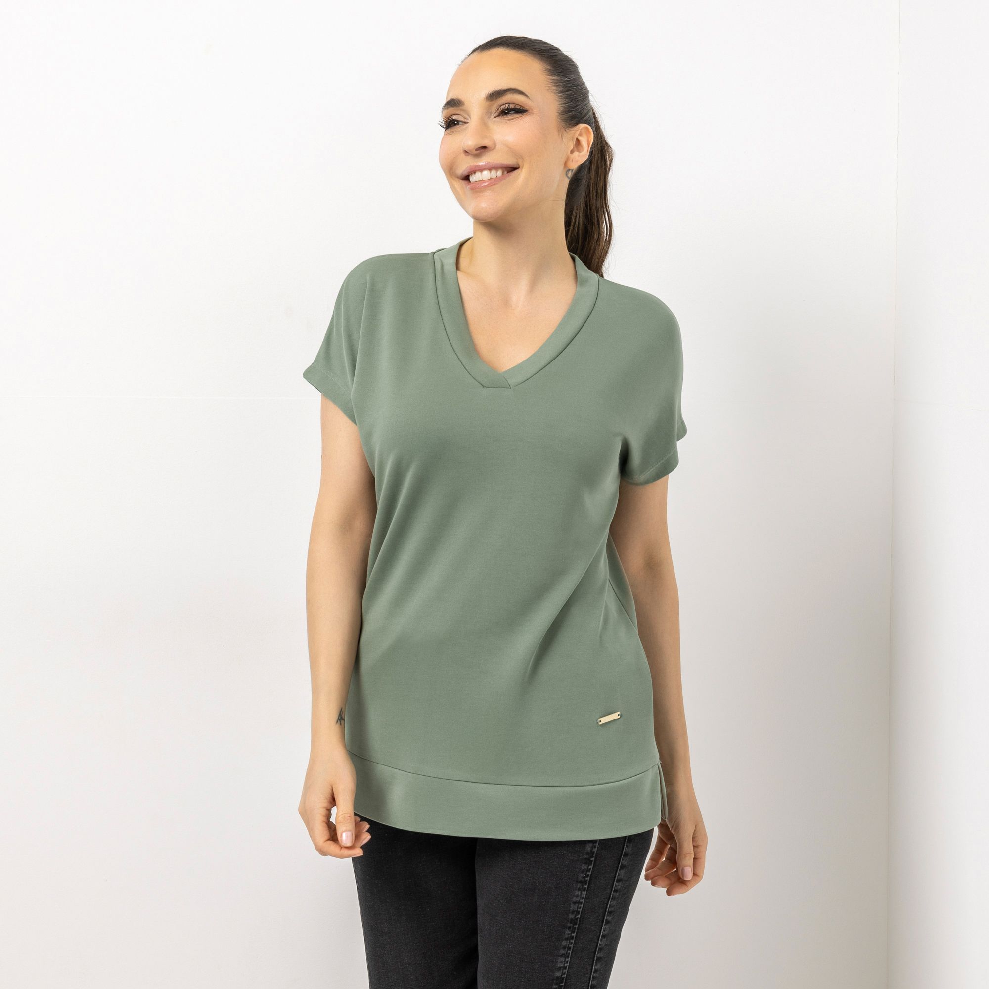 AMINATI® Shirt, 1/2 Arm V-Ausschnitt Seitenschlitze leger weit
