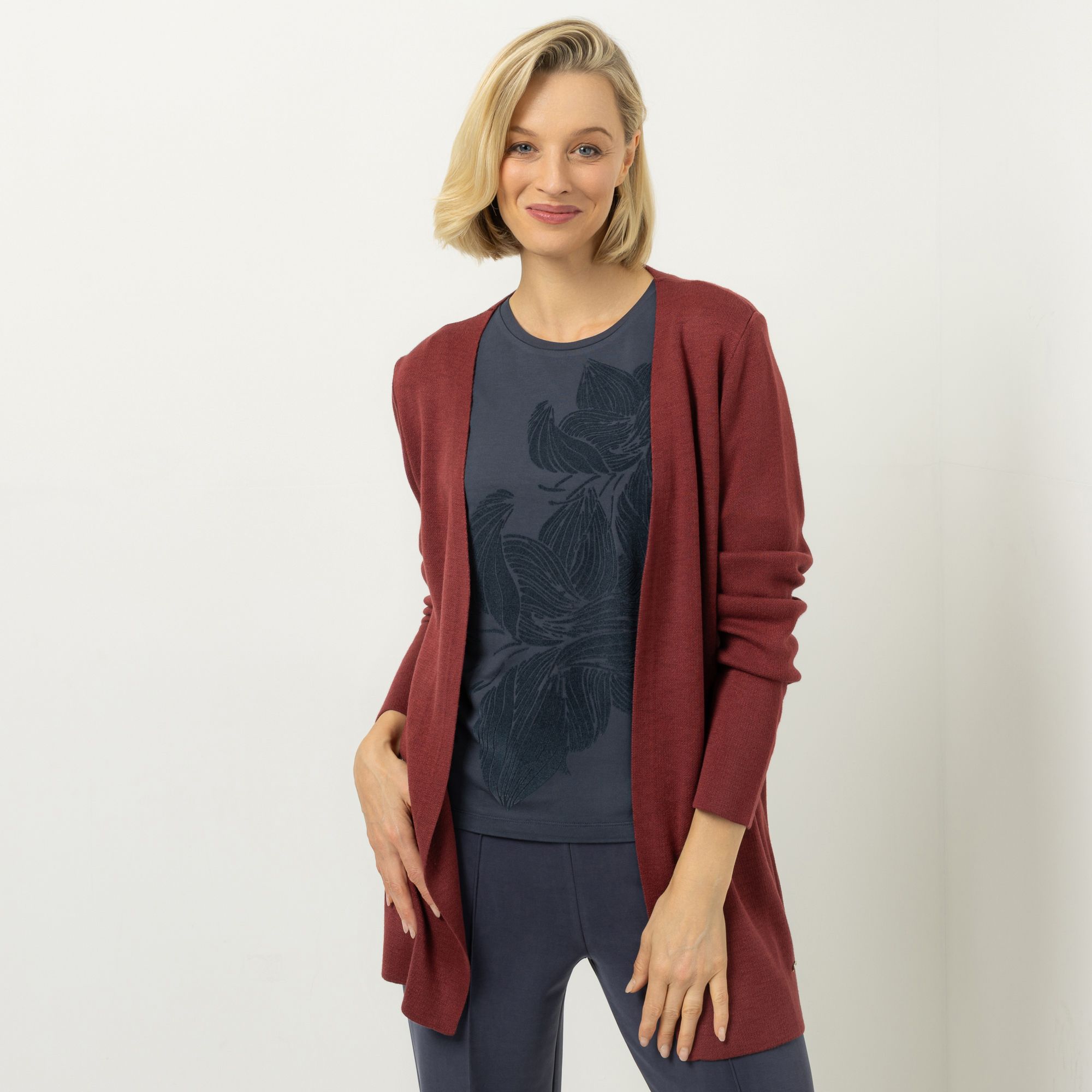 AMINATI® Cardigan V-Ausschnitt offene Front figurumspielend